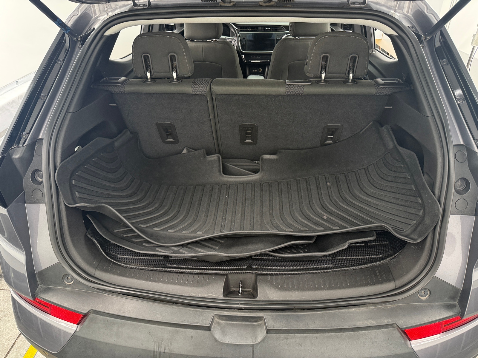 Thumbnail: 2023 Chevrolet Bolt EUV - 7