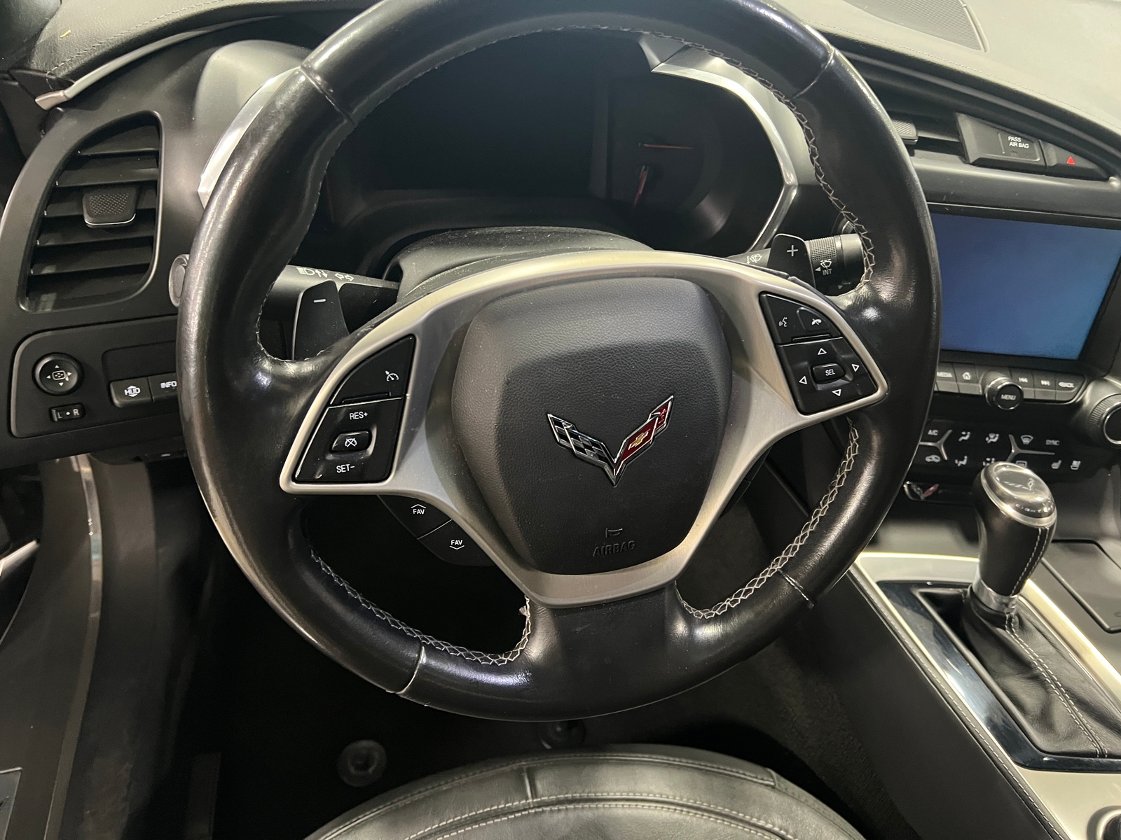 Thumbnail: 2015 Chevrolet Corvette - 3