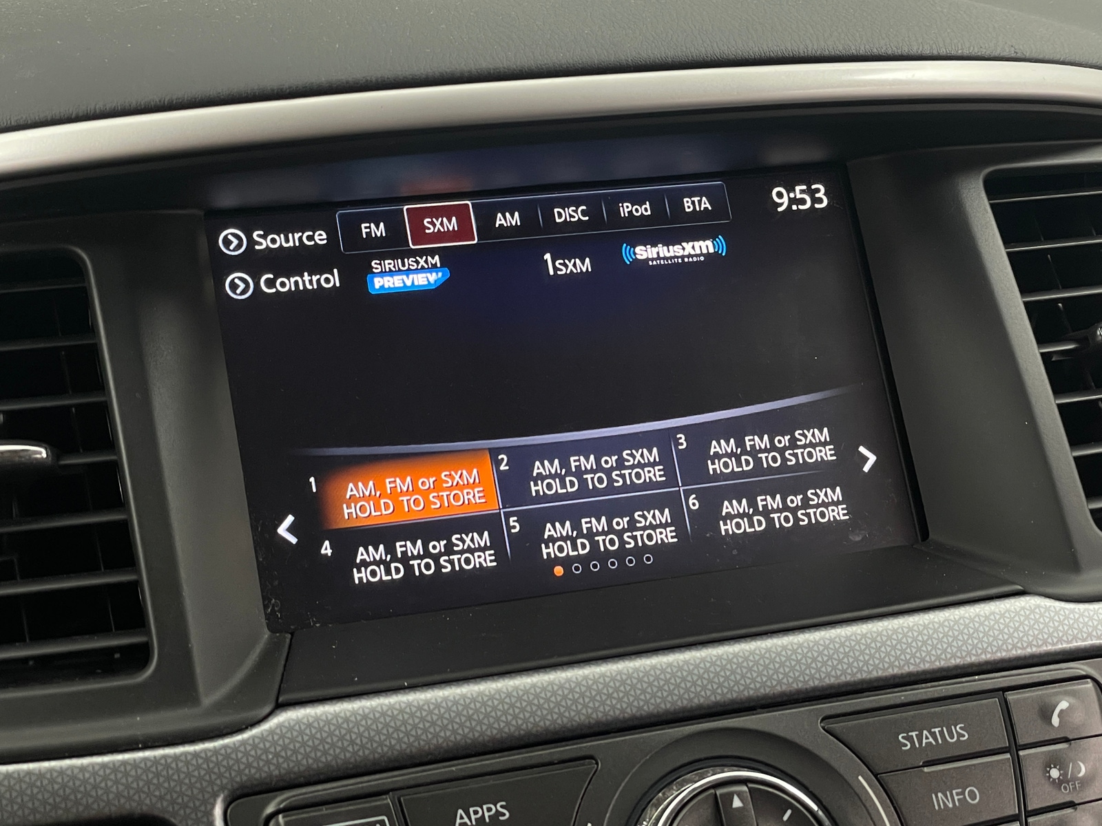 Thumbnail: 2019 Nissan Pathfinder - 3