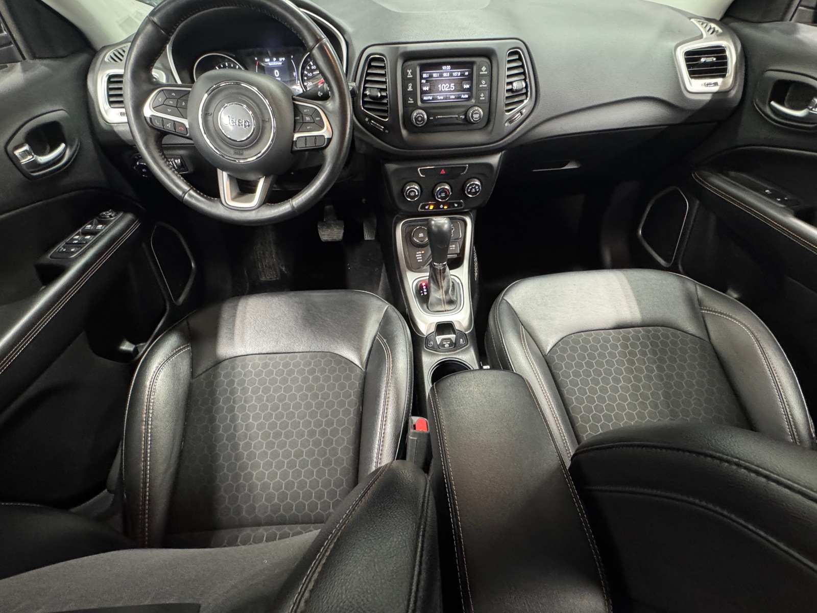 Thumbnail: 2018 Jeep Compass - 3