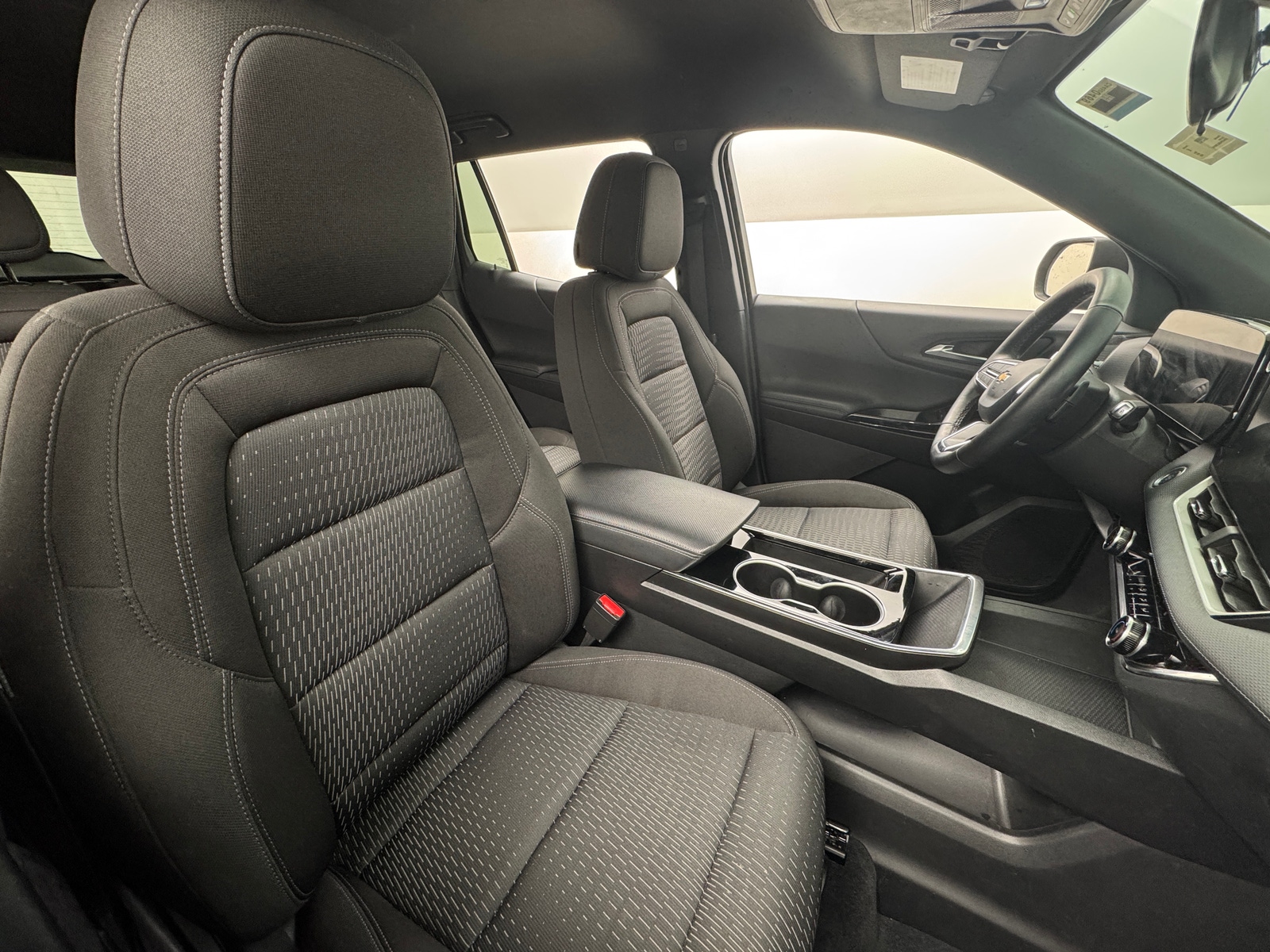 Thumbnail: 2025 Chevrolet Equinox - 2