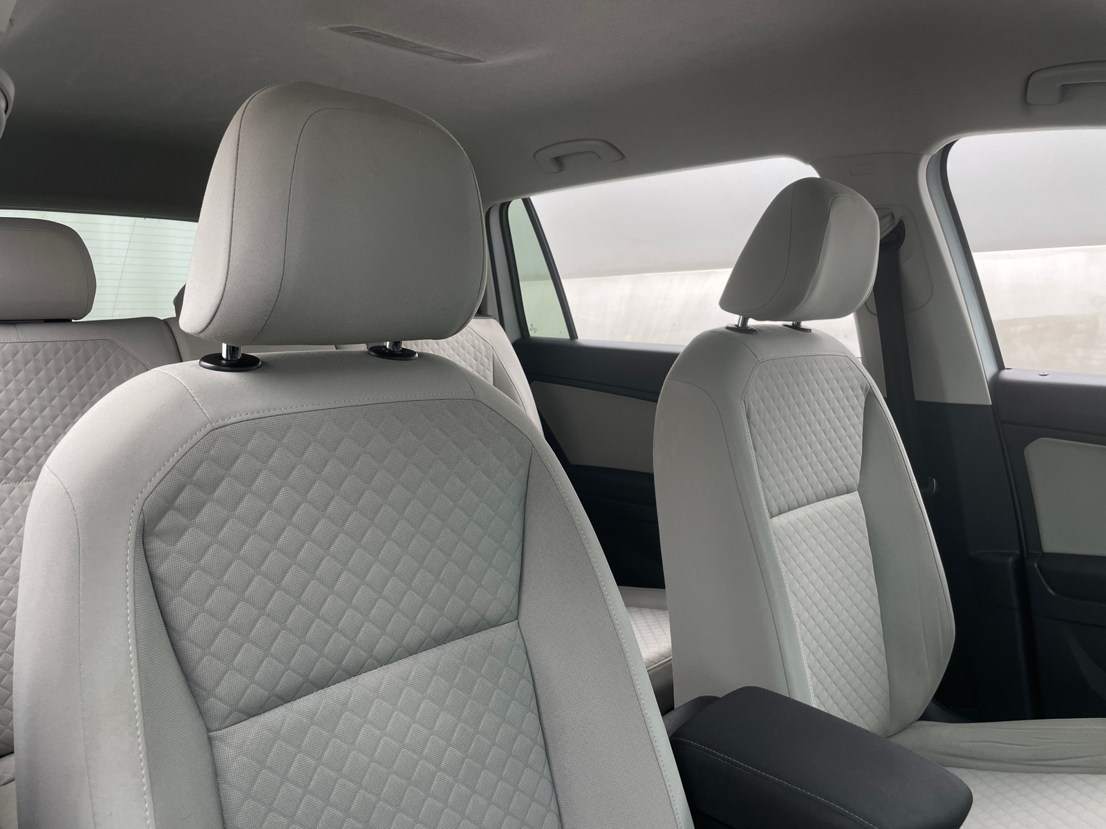 Thumbnail: 2019 Volkswagen Tiguan - 2