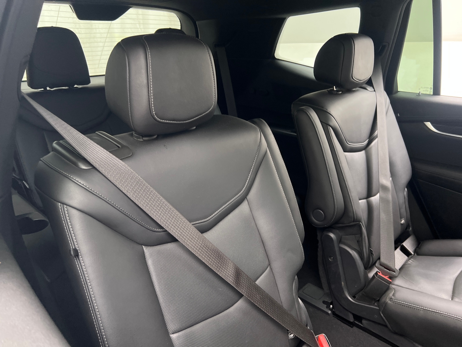 Thumbnail: 2022 Cadillac XT6 - 5