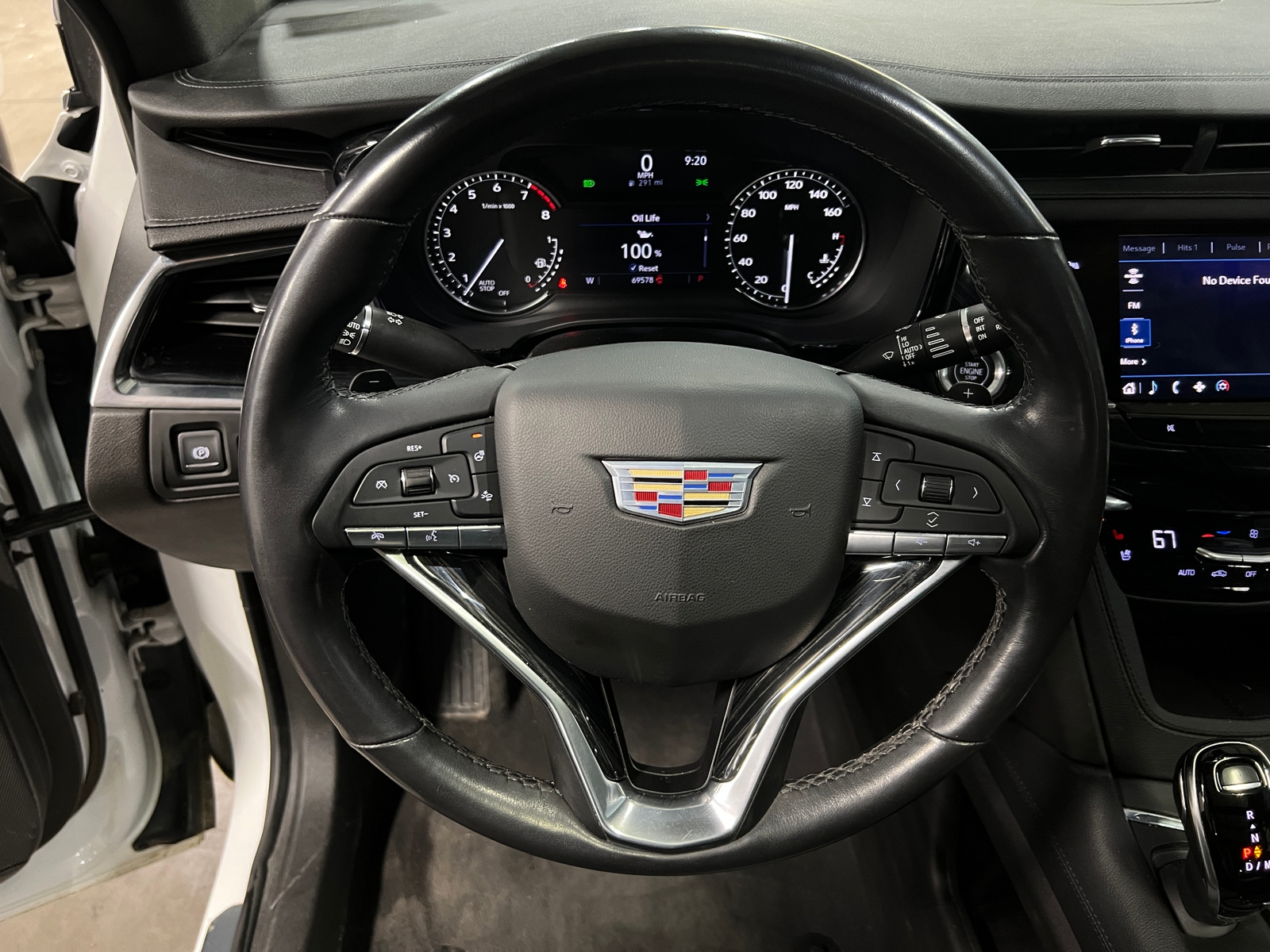 Thumbnail: 2022 Cadillac XT6 - 4