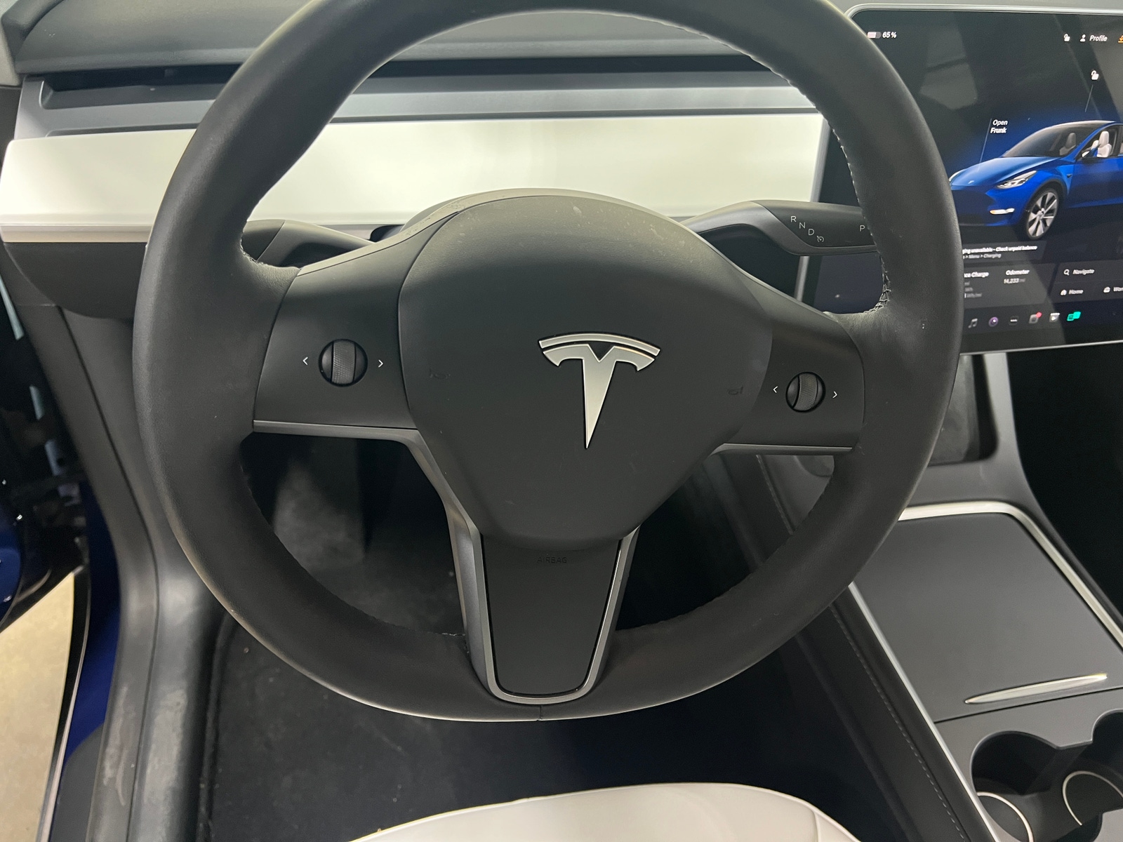 Thumbnail: 2023 Tesla Model Y - 4