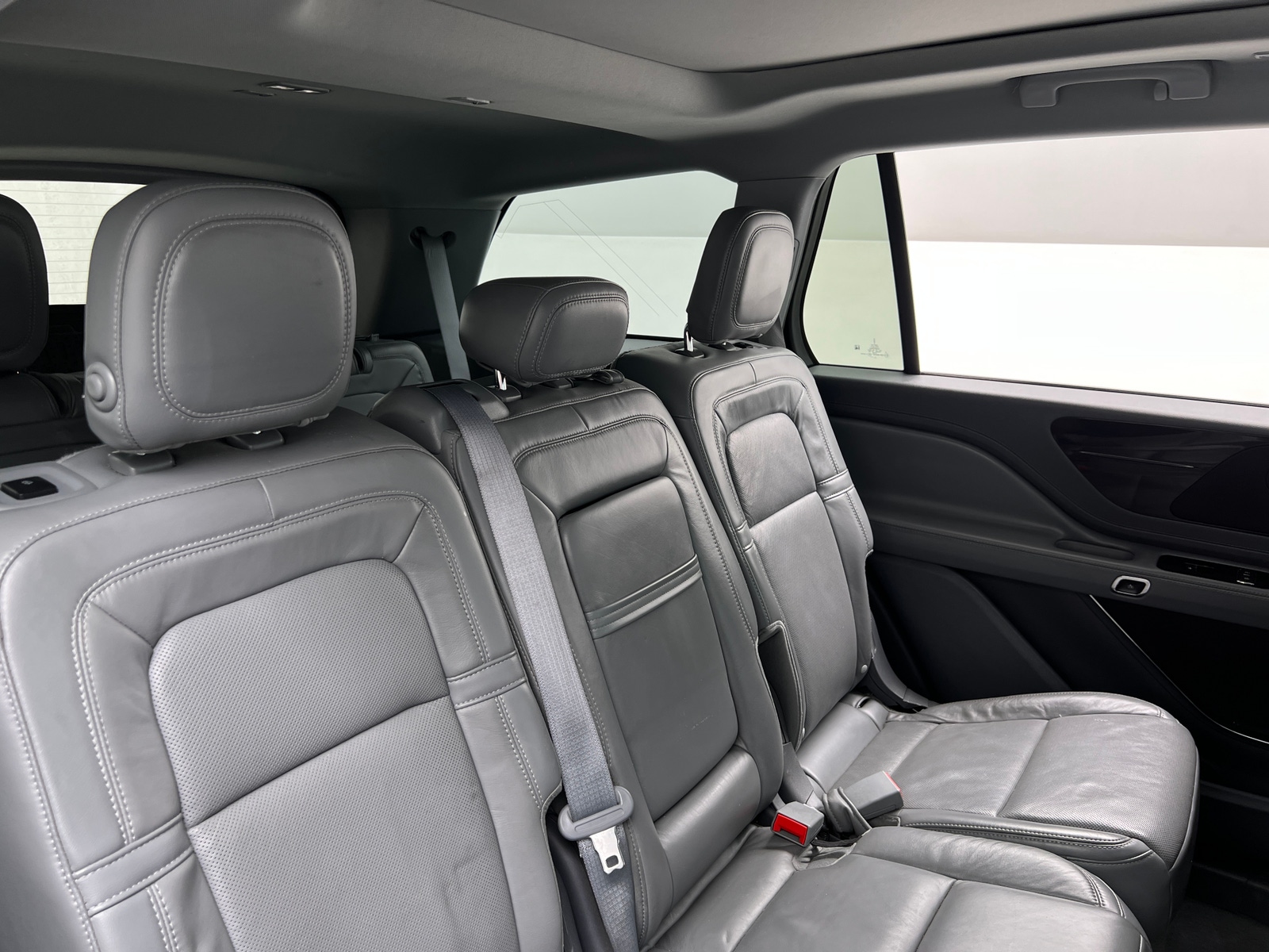 Thumbnail: 2020 Lincoln Aviator - 5