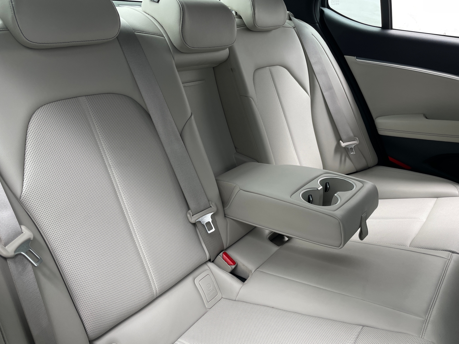 Thumbnail: 2025 Genesis G70 - 5