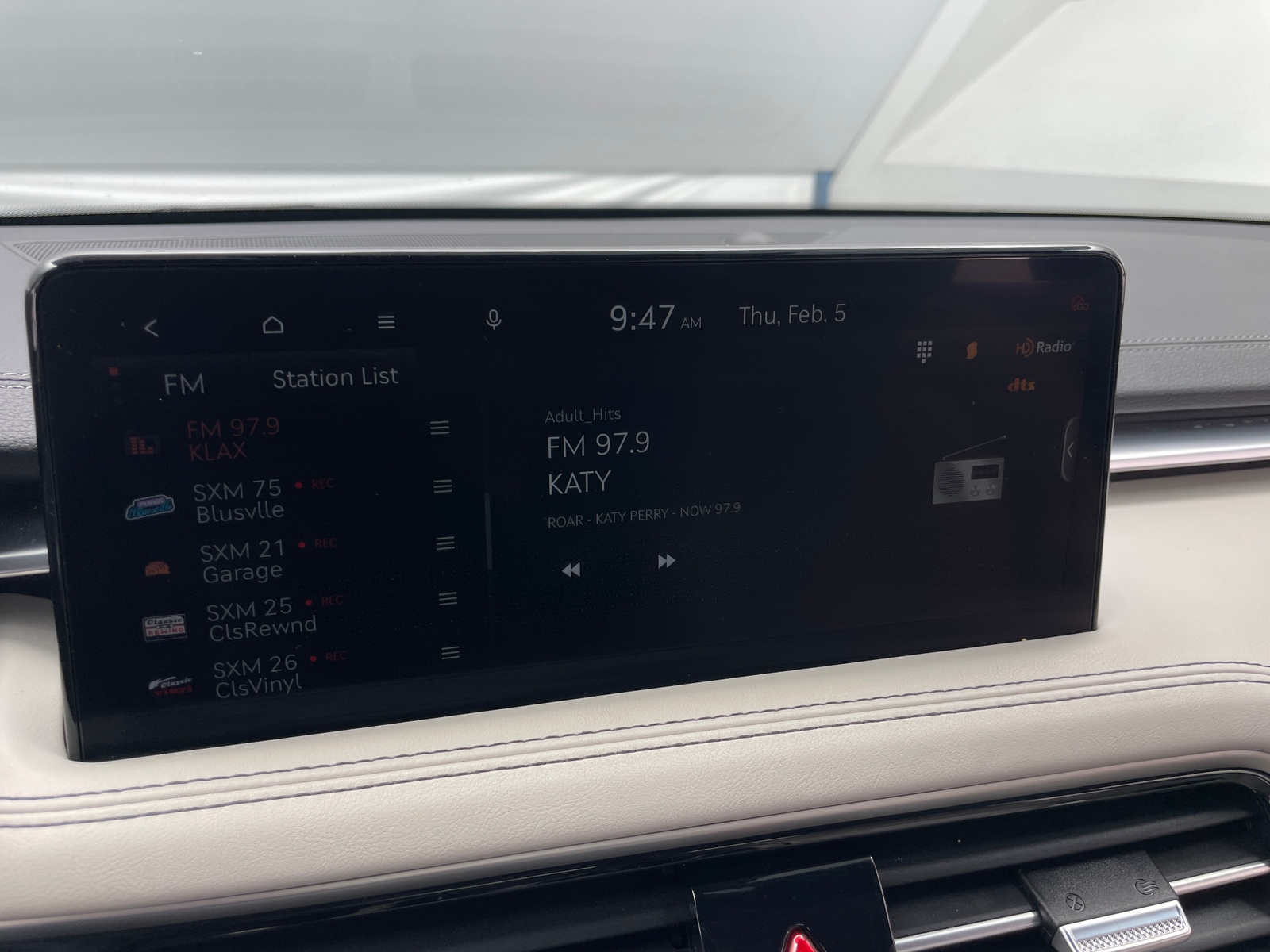 Thumbnail: 2025 Genesis G70 - 3