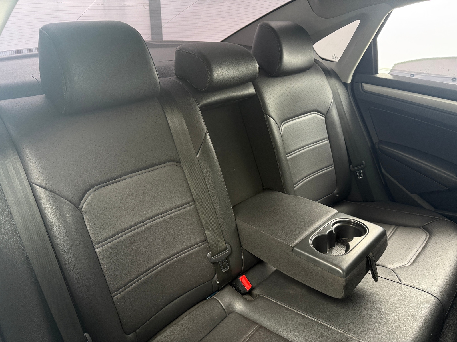 Thumbnail: 2021 Volkswagen Passat - 5