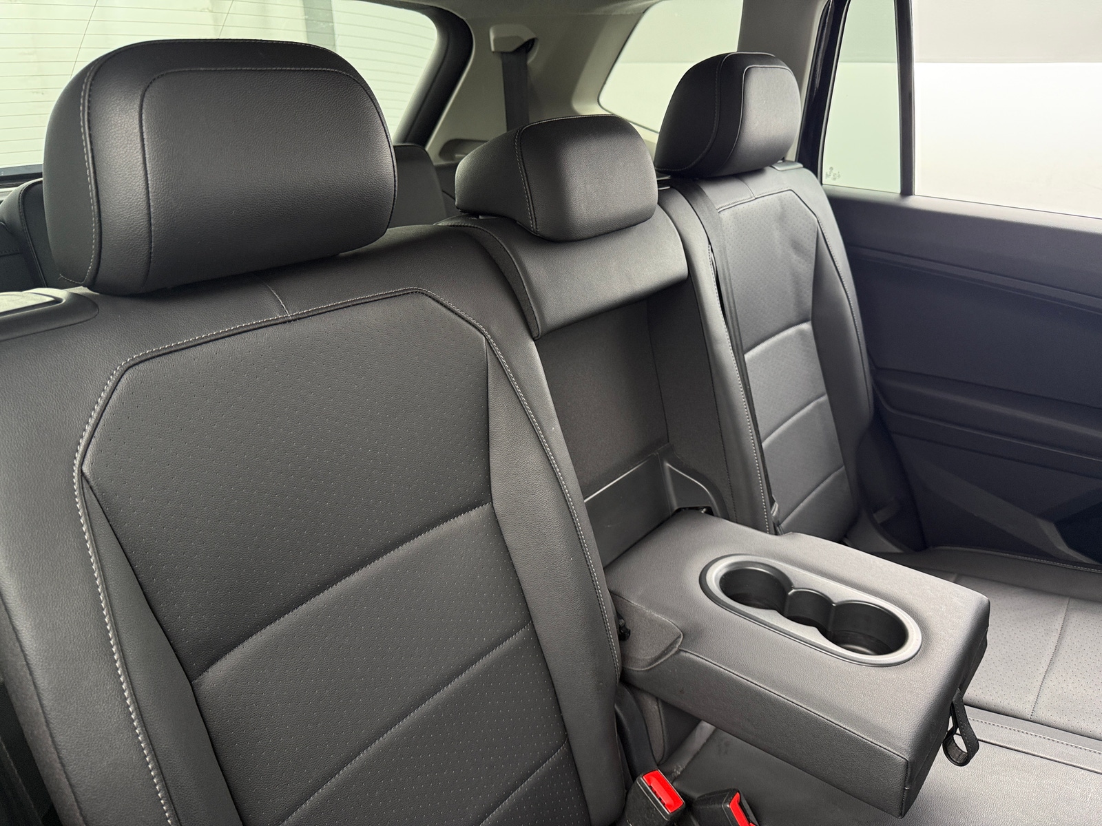 Thumbnail: 2018 Volkswagen Tiguan - 5