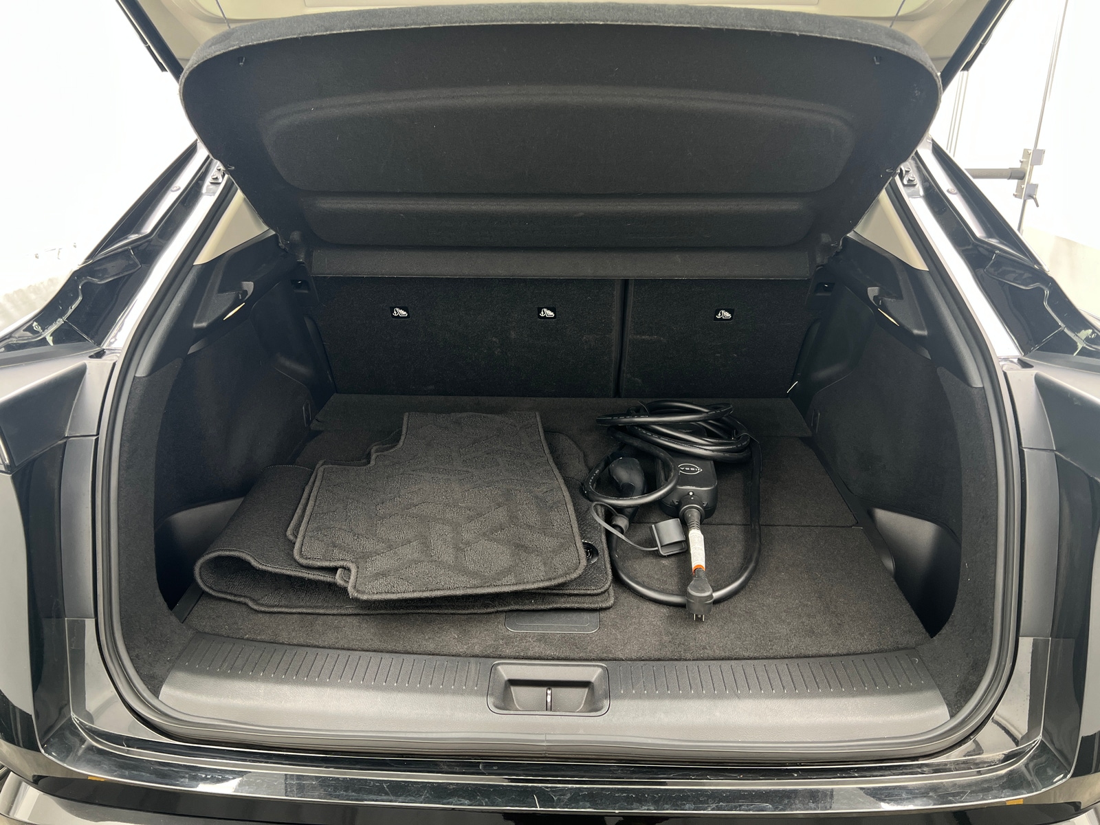 Thumbnail: 2024 Nissan Ariya - 6