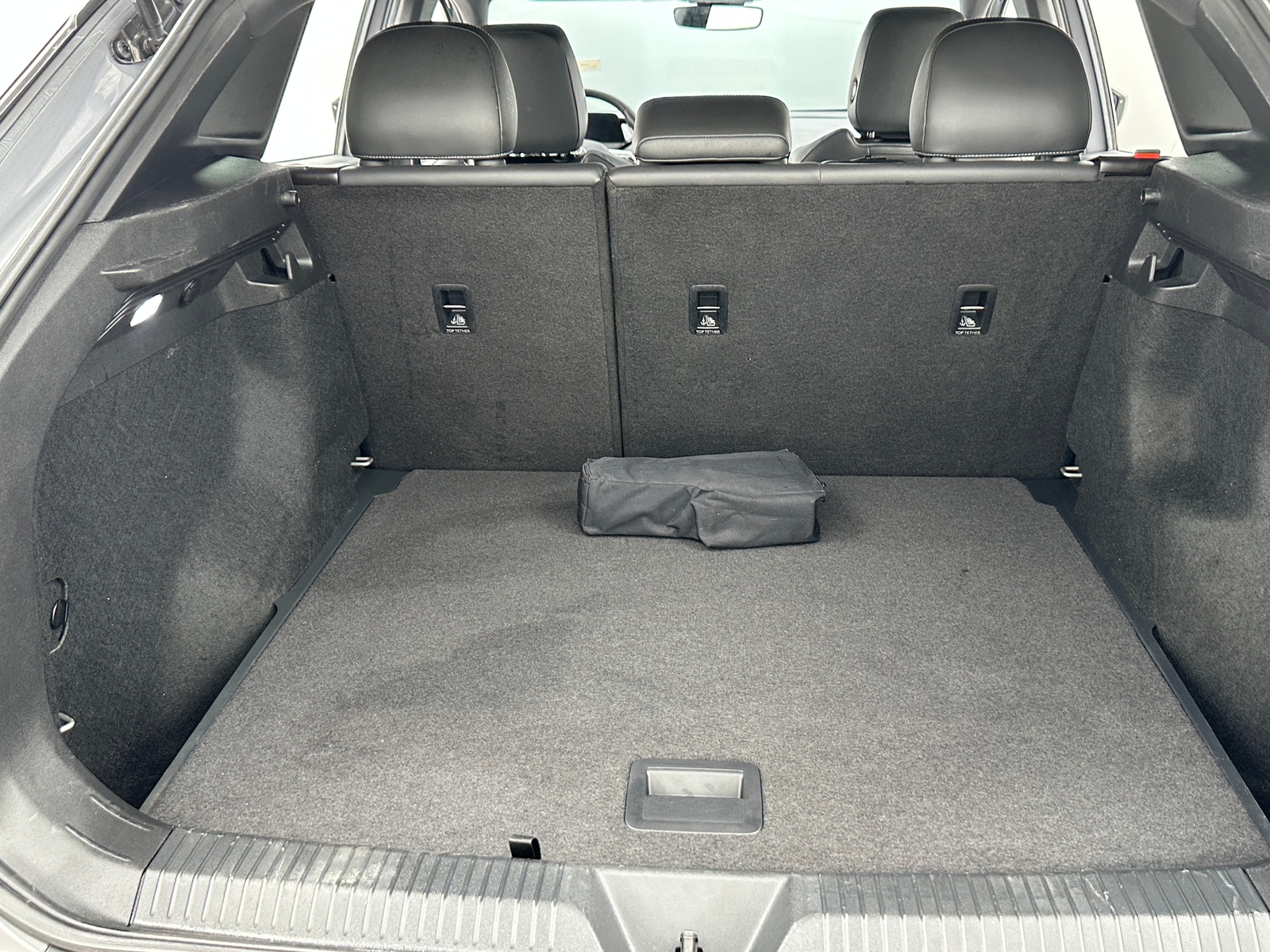 Thumbnail: 2023 Volkswagen ID.4 - 7