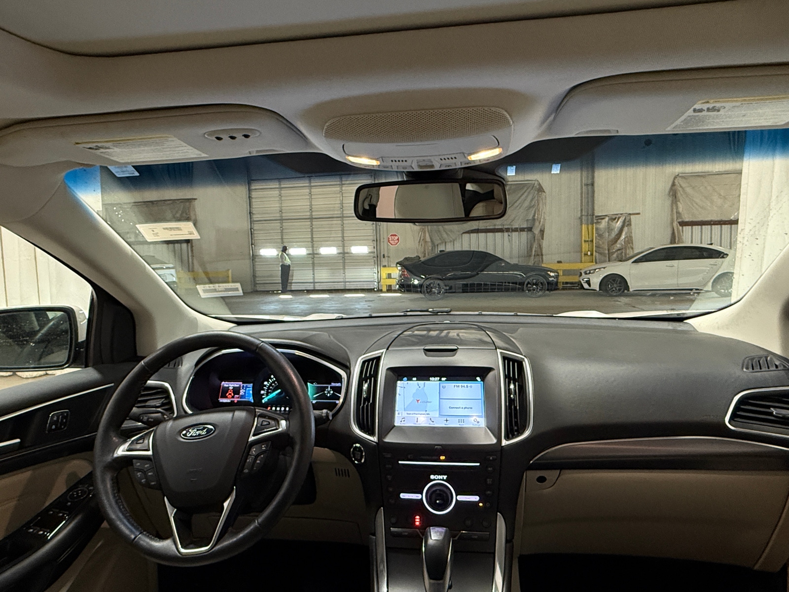 Thumbnail: 2016 Ford Edge - 2