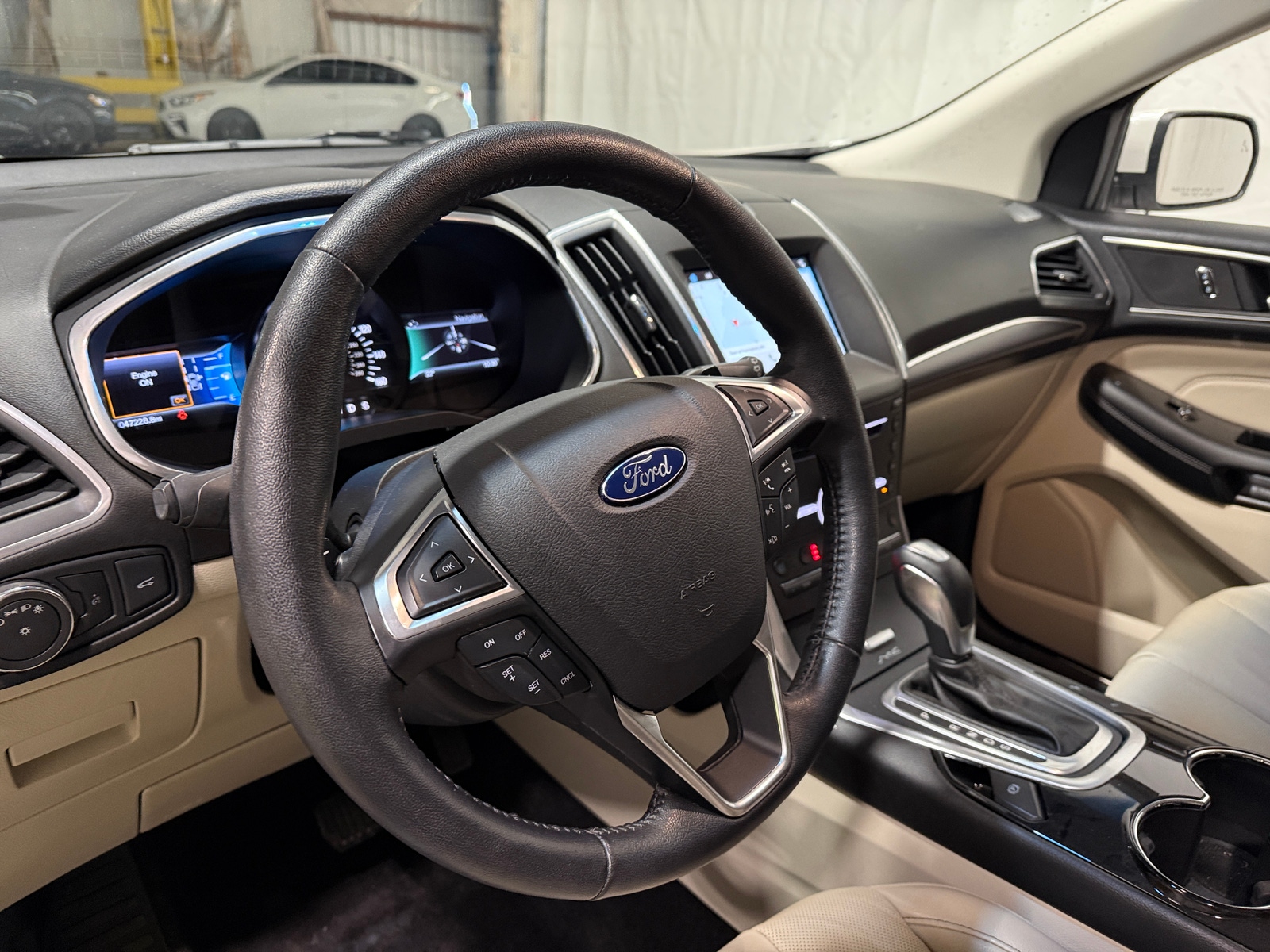 Thumbnail: 2016 Ford Edge - 4