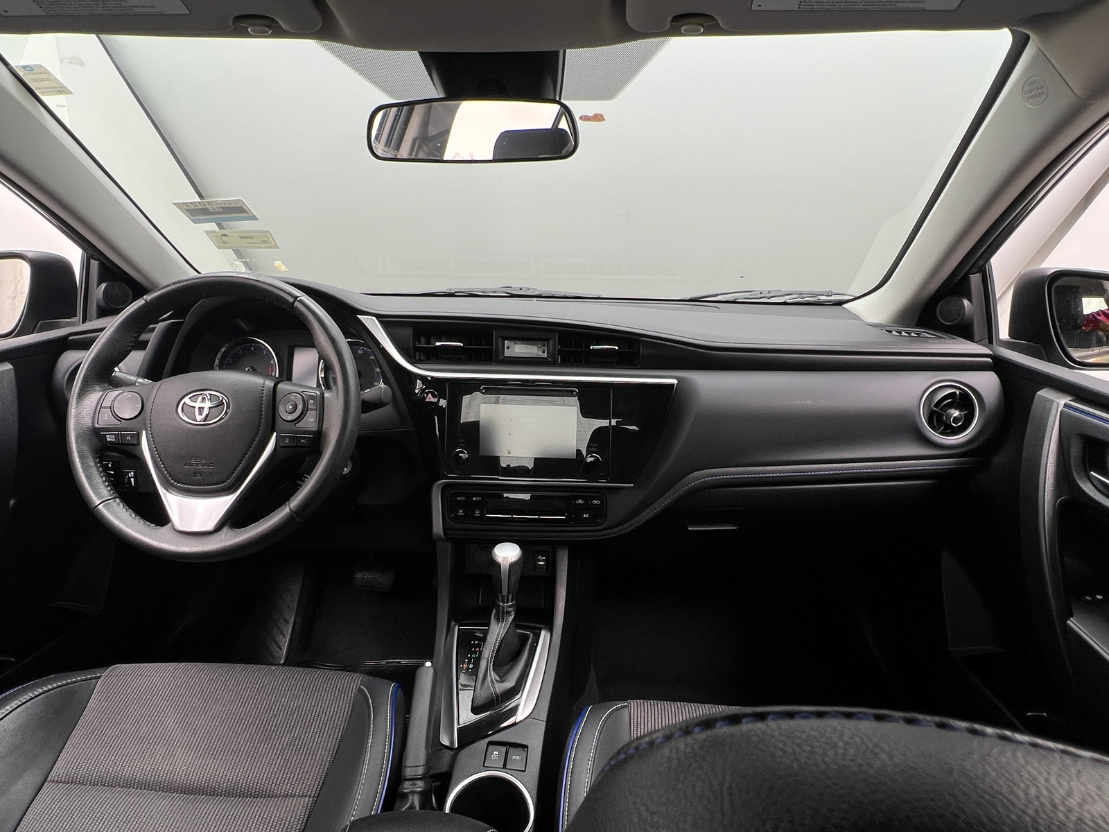 Thumbnail: 2018 Toyota Corolla - 3