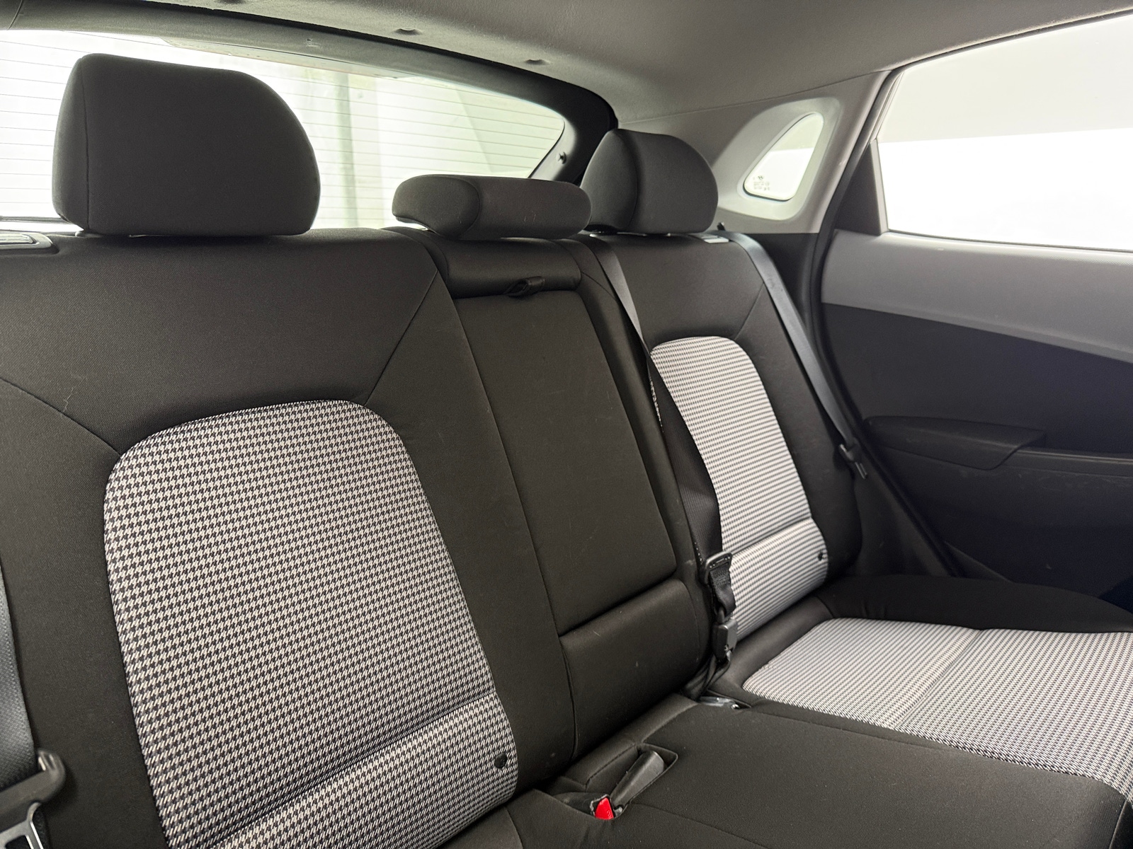 Thumbnail: 2021 Hyundai Kona - 6