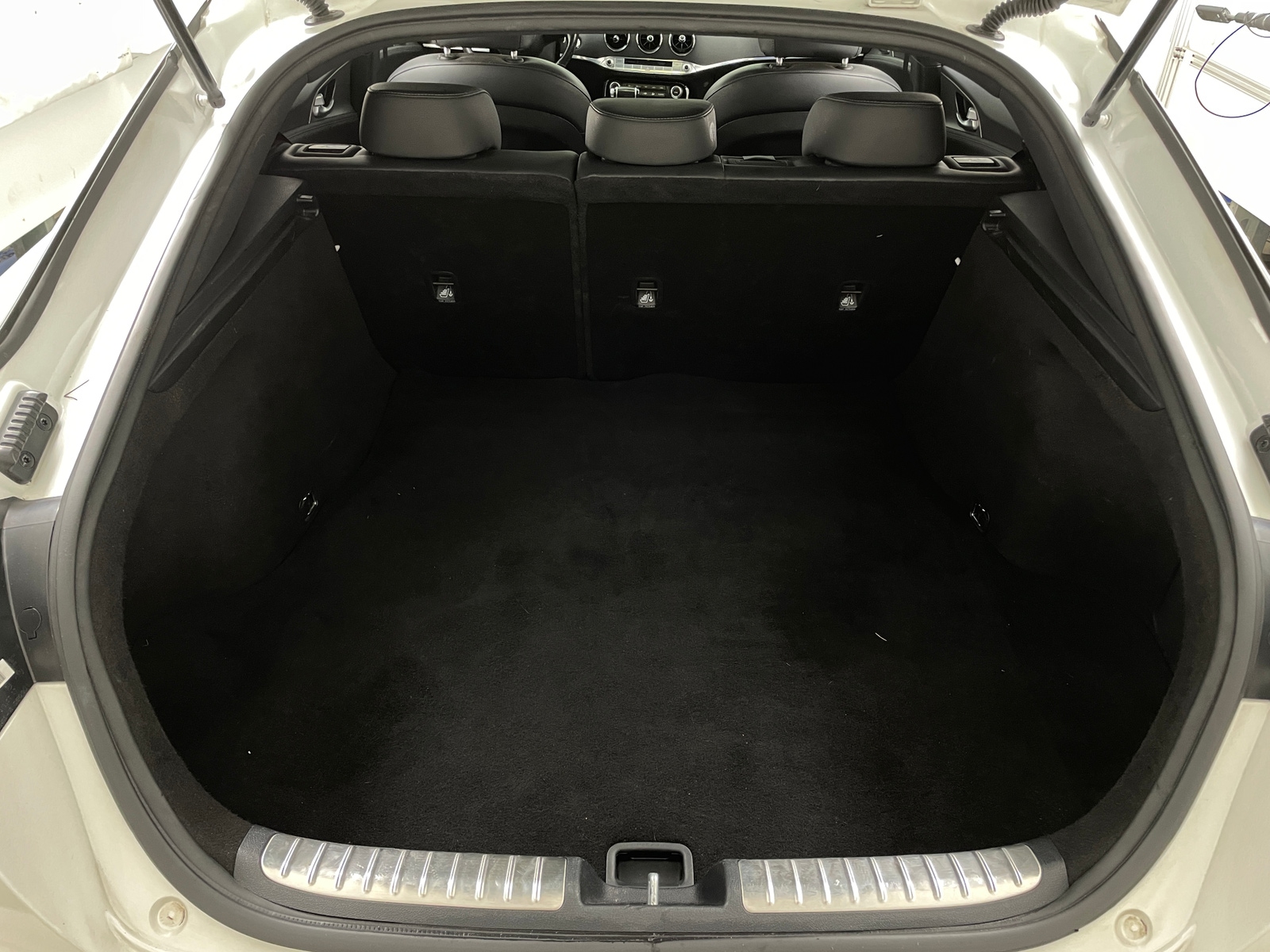 Thumbnail: 2020 Kia Stinger - 6