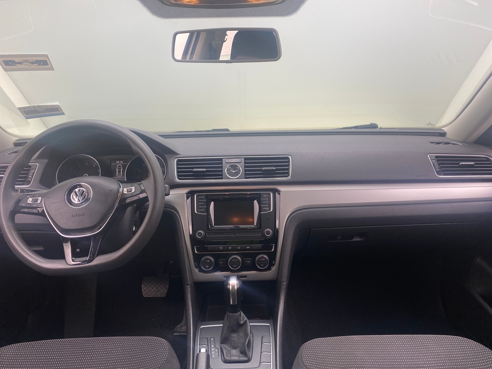 Thumbnail: 2016 Volkswagen Passat - 3