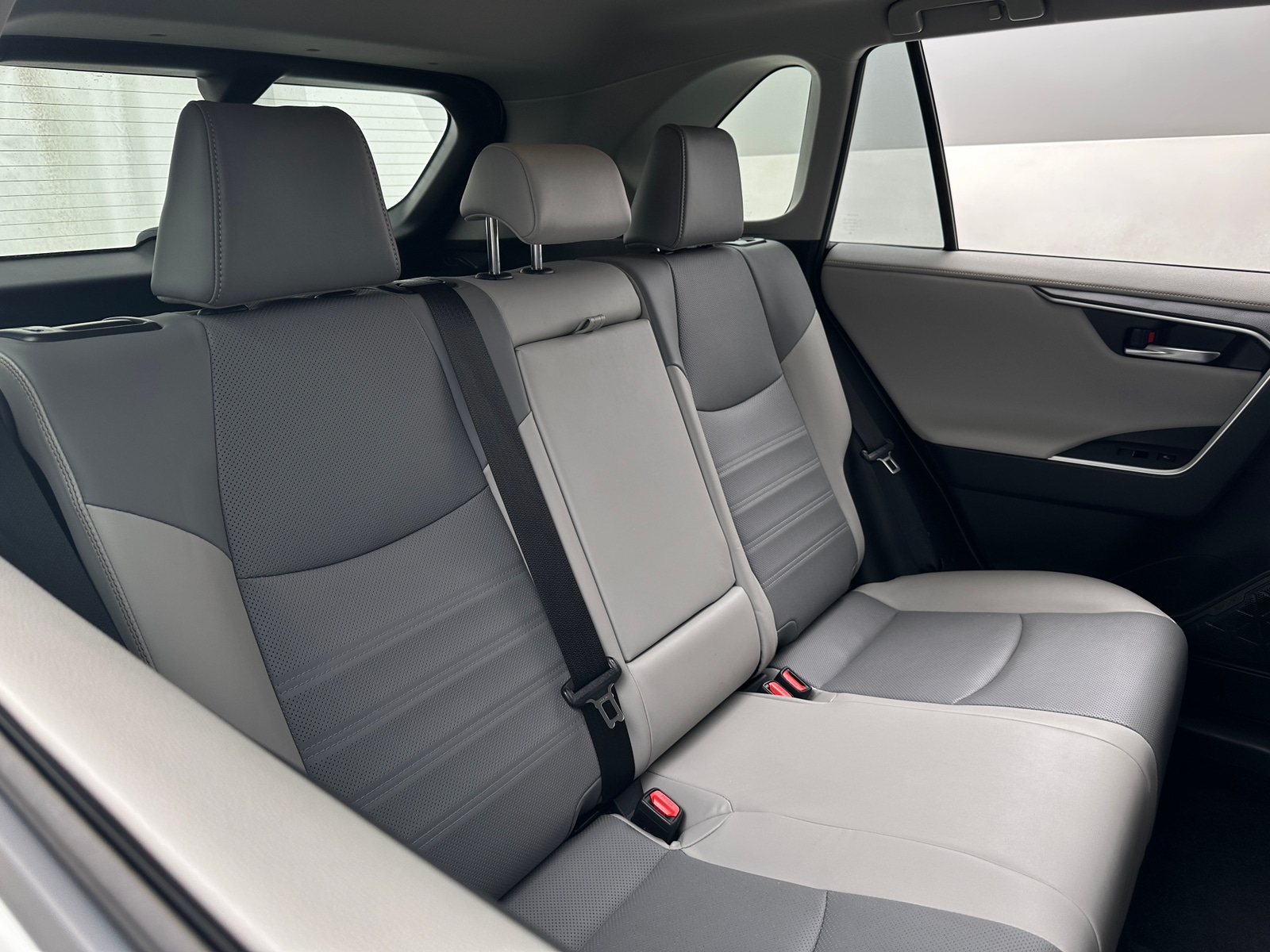 Thumbnail: 2021 Toyota RAV4 - 5