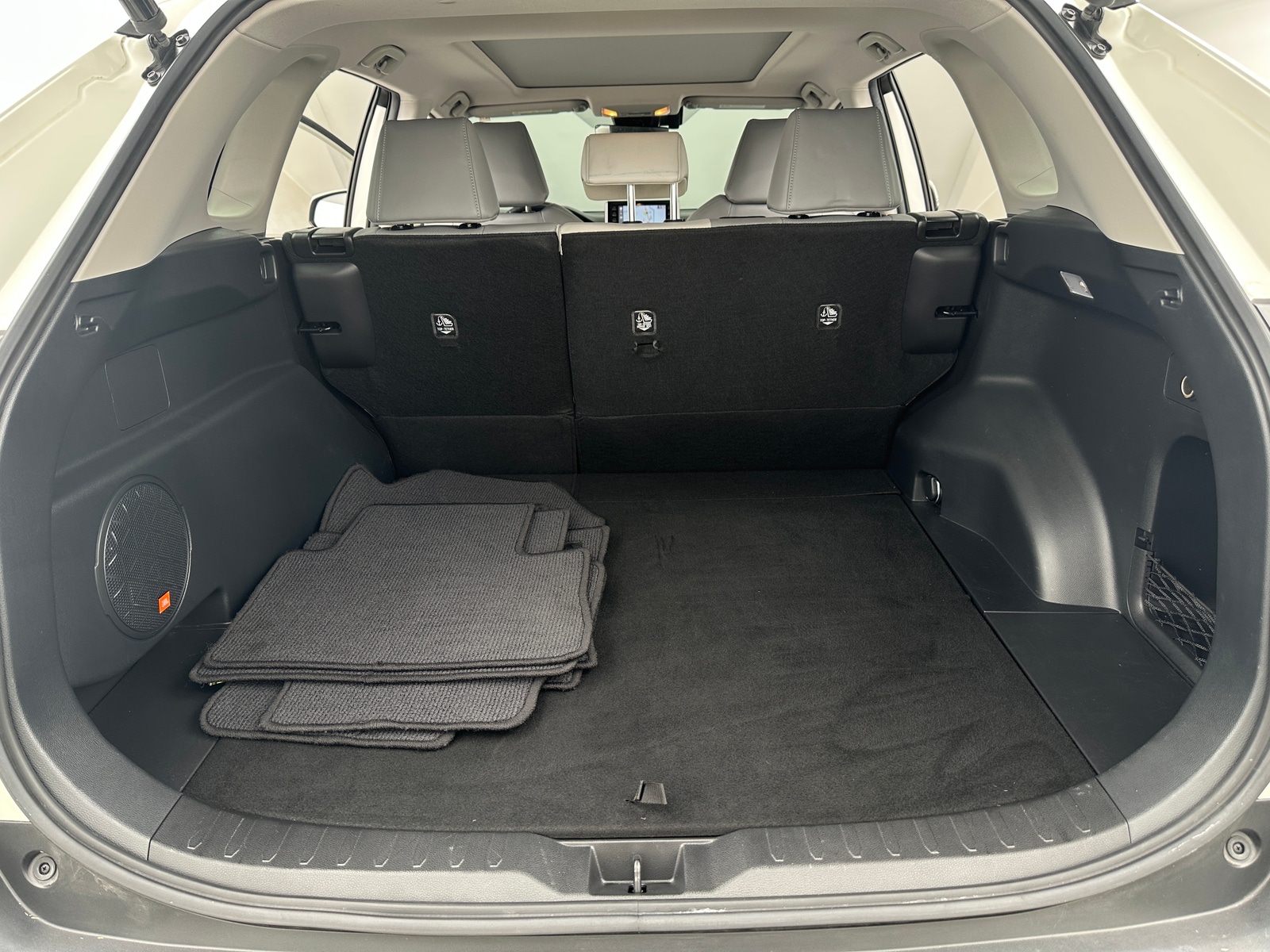 Thumbnail: 2021 Toyota RAV4 - 6