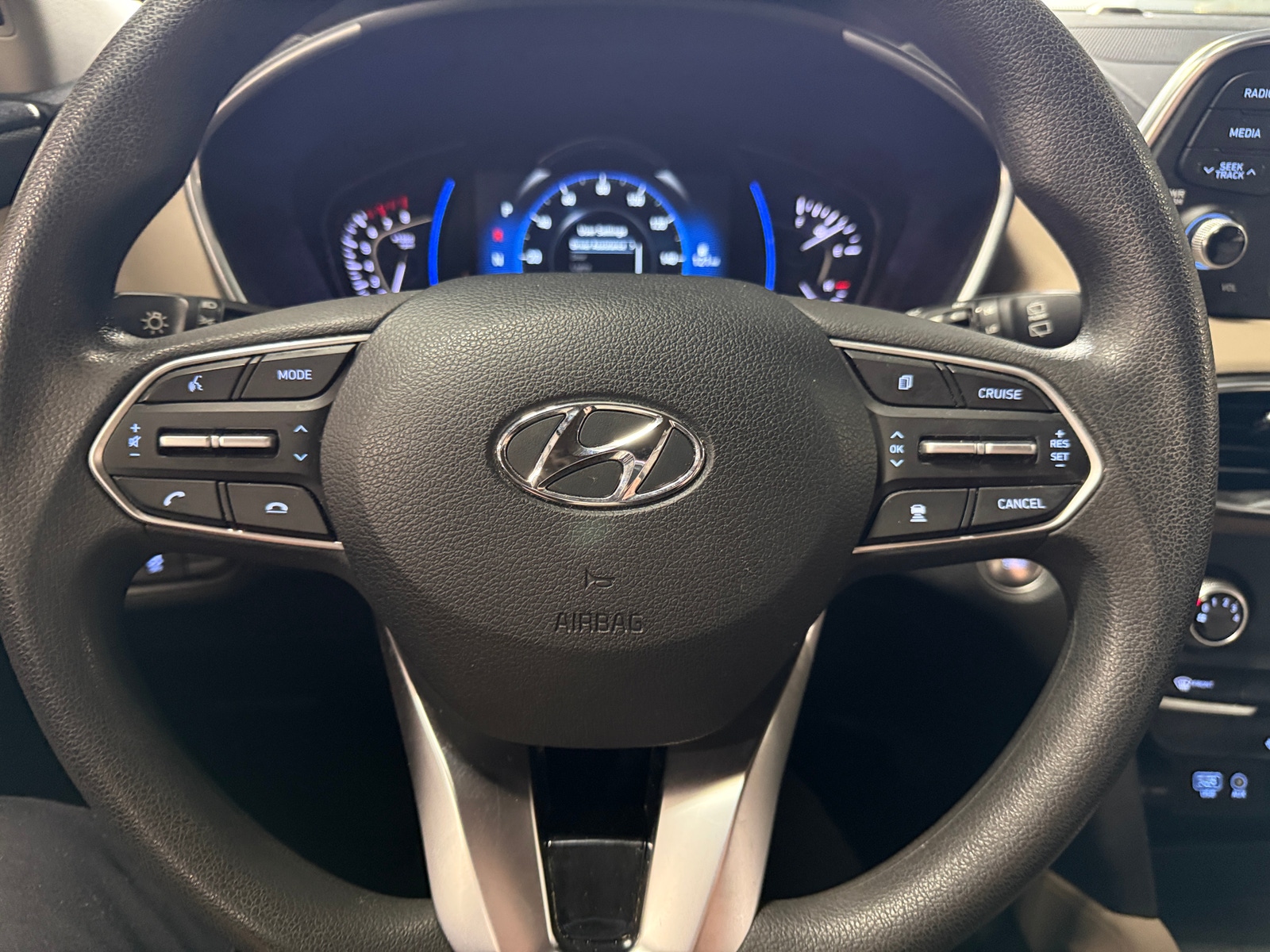 Thumbnail: 2019 Hyundai Santa Fe - 5