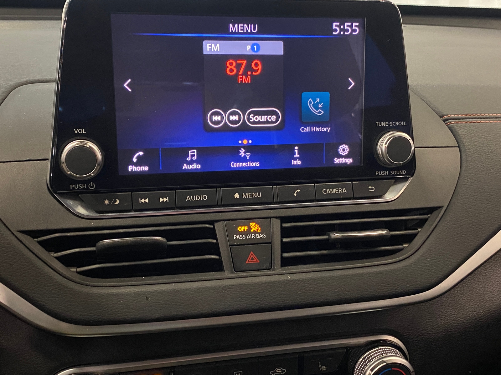 Thumbnail: 2019 Nissan Altima - 4