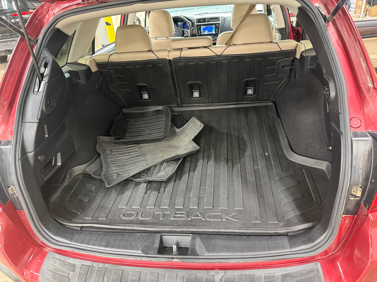 Thumbnail: 2018 Subaru Outback - 6