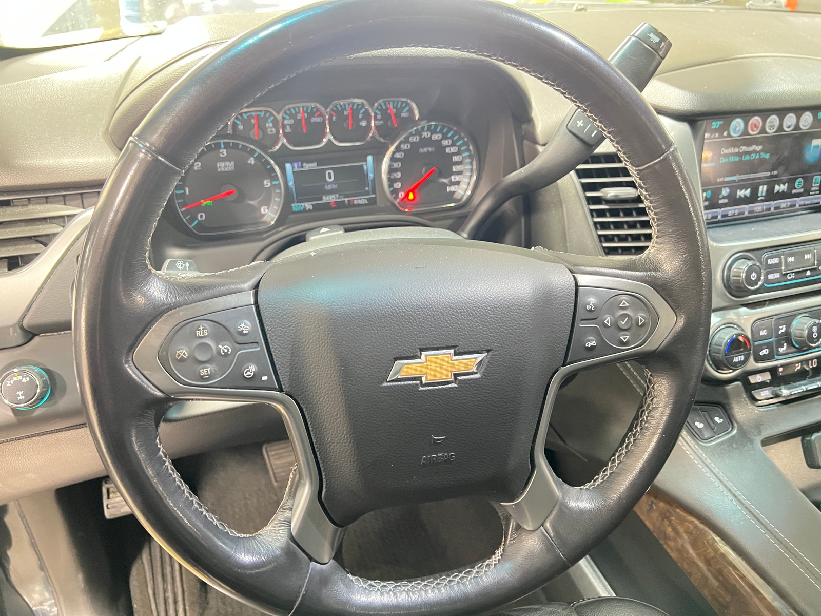 Thumbnail: 2020 Chevrolet Tahoe - 4