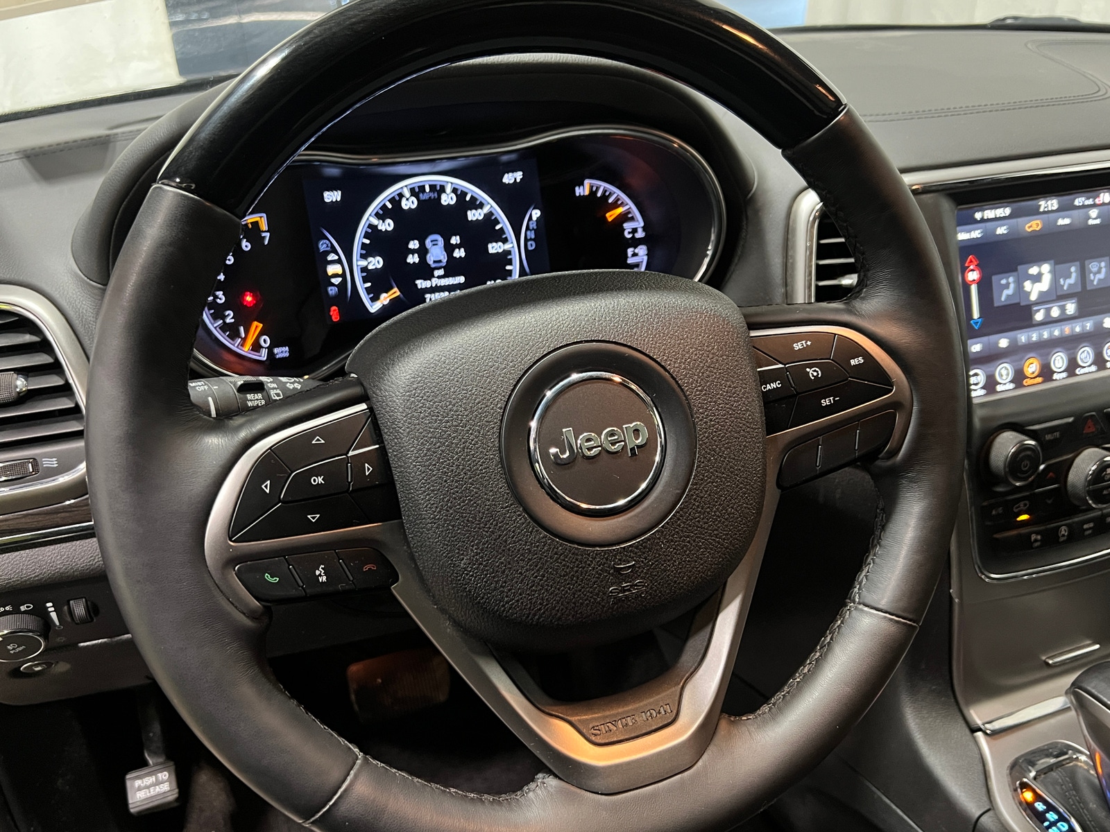 Thumbnail: 2018 Jeep Grand Cherokee - 4