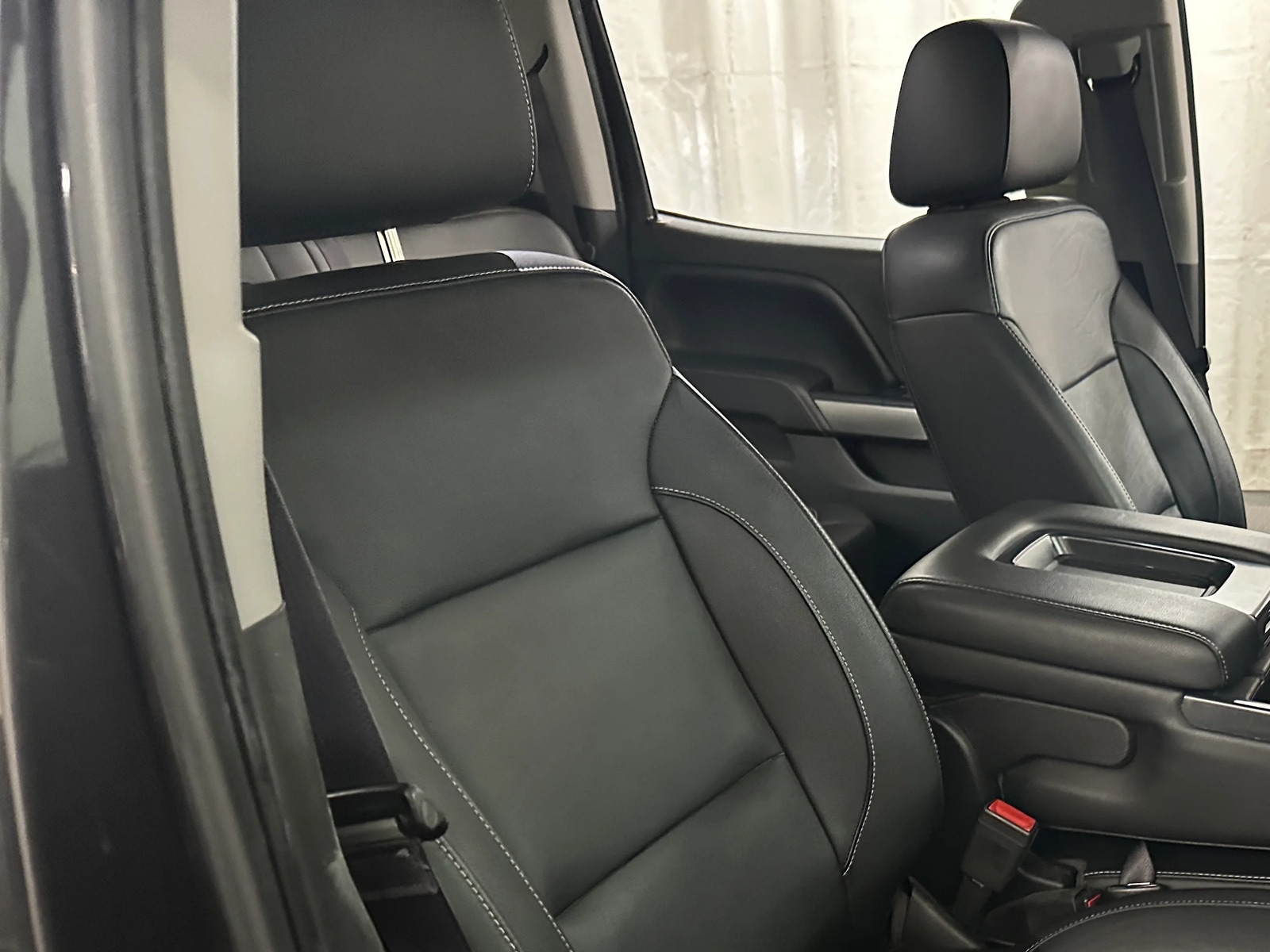 Thumbnail: 2016 Chevrolet Silverado 1500 - 2