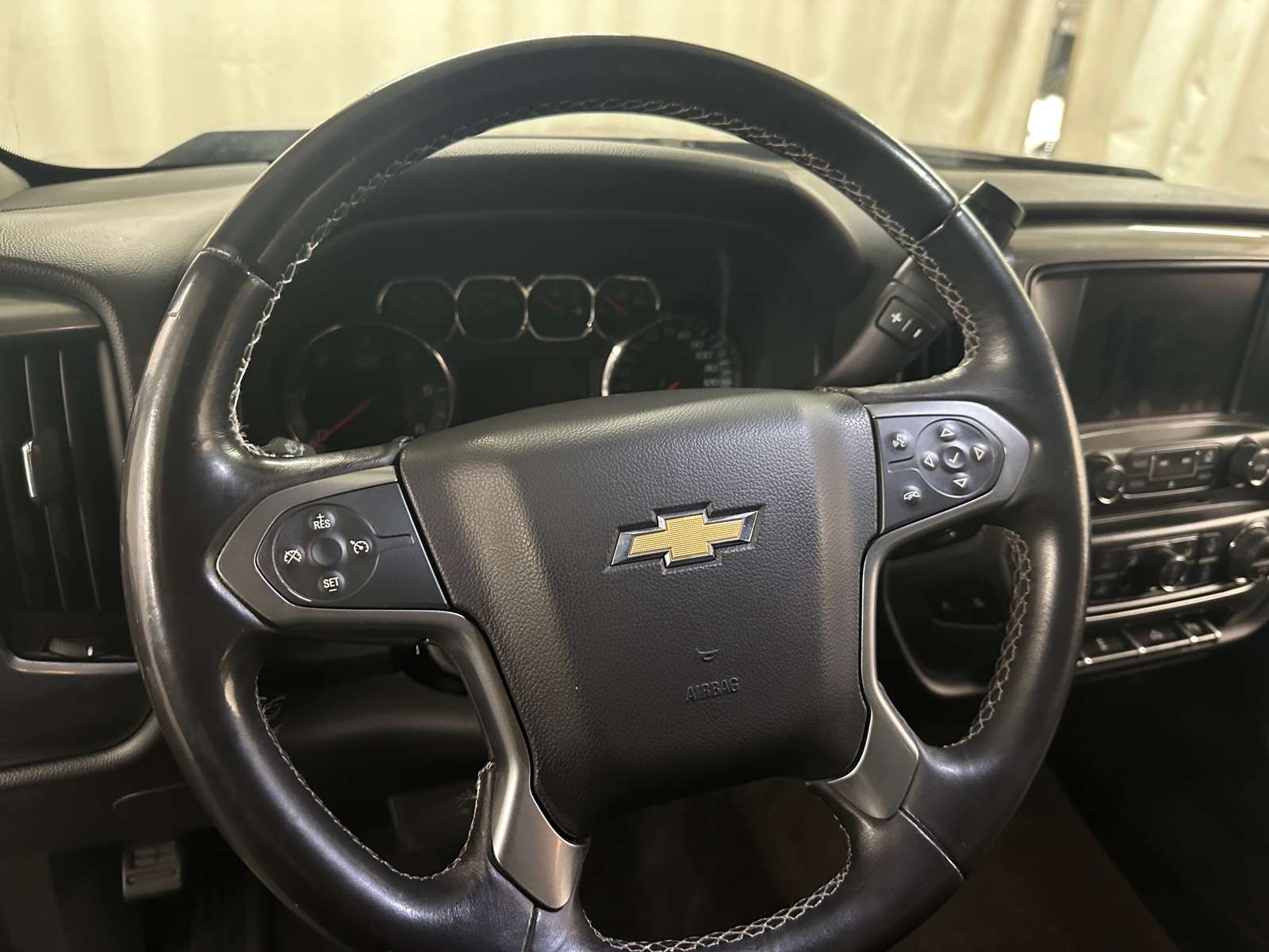 Thumbnail: 2016 Chevrolet Silverado 1500 - 5