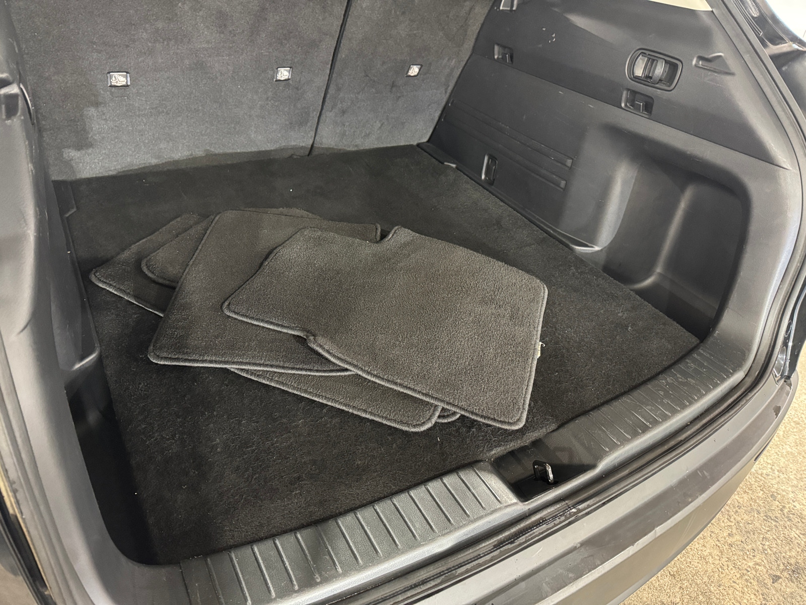 Thumbnail: 2025 Mazda CX-50 - 6