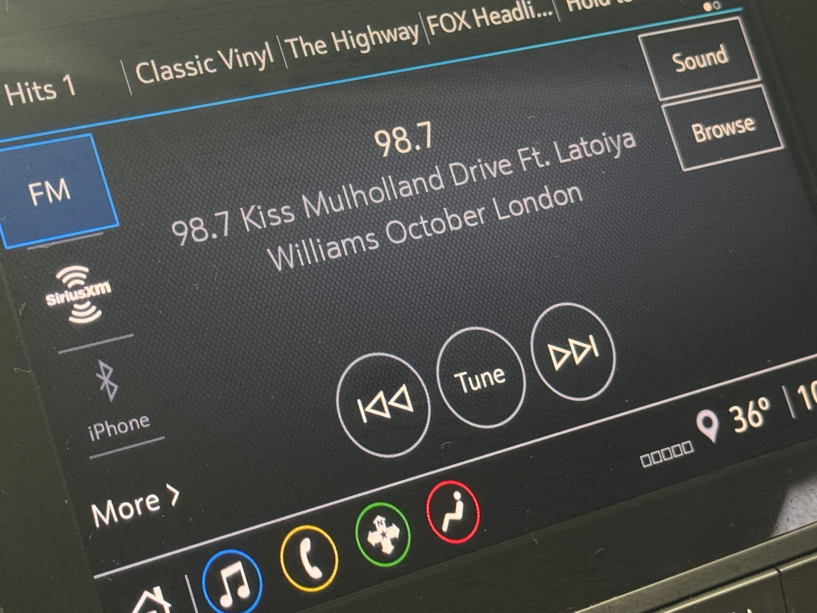 Thumbnail: 2022 Chevrolet Malibu - 4