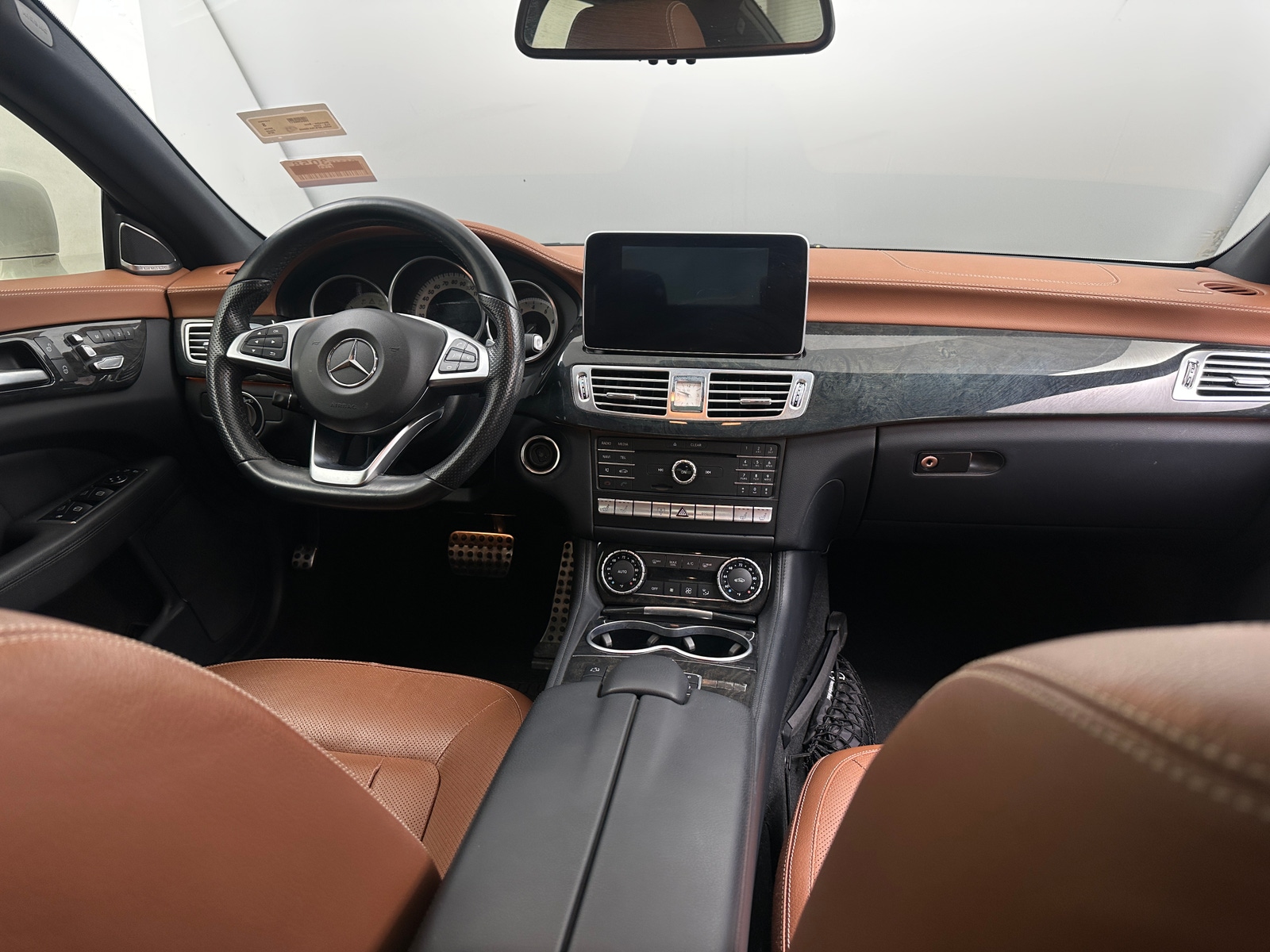 Thumbnail: 2016 Mercedes-Benz CLS - 2