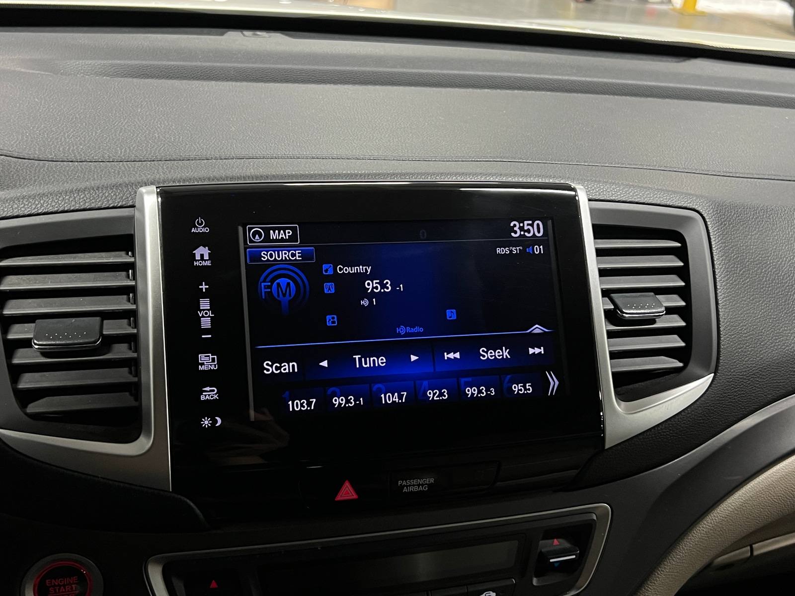 Thumbnail: 2019 Honda Ridgeline - 3