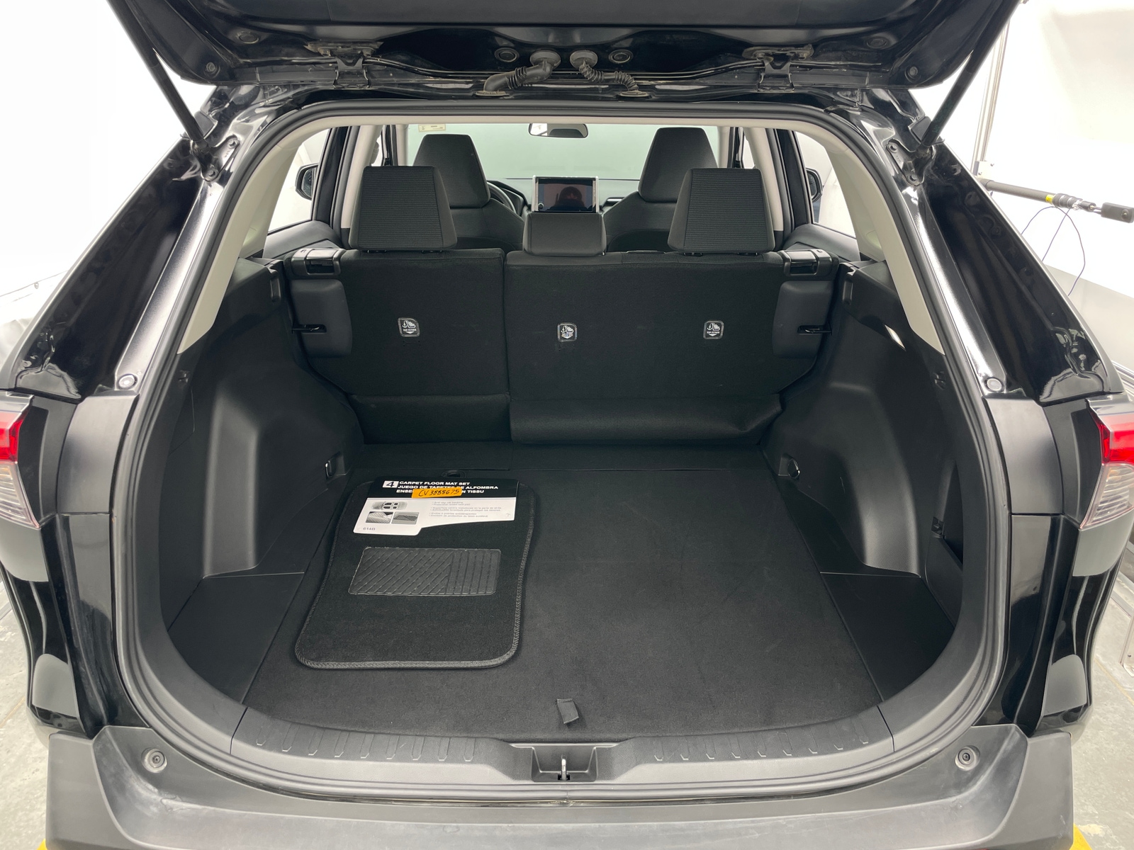 Thumbnail: 2025 Toyota RAV4 - 7