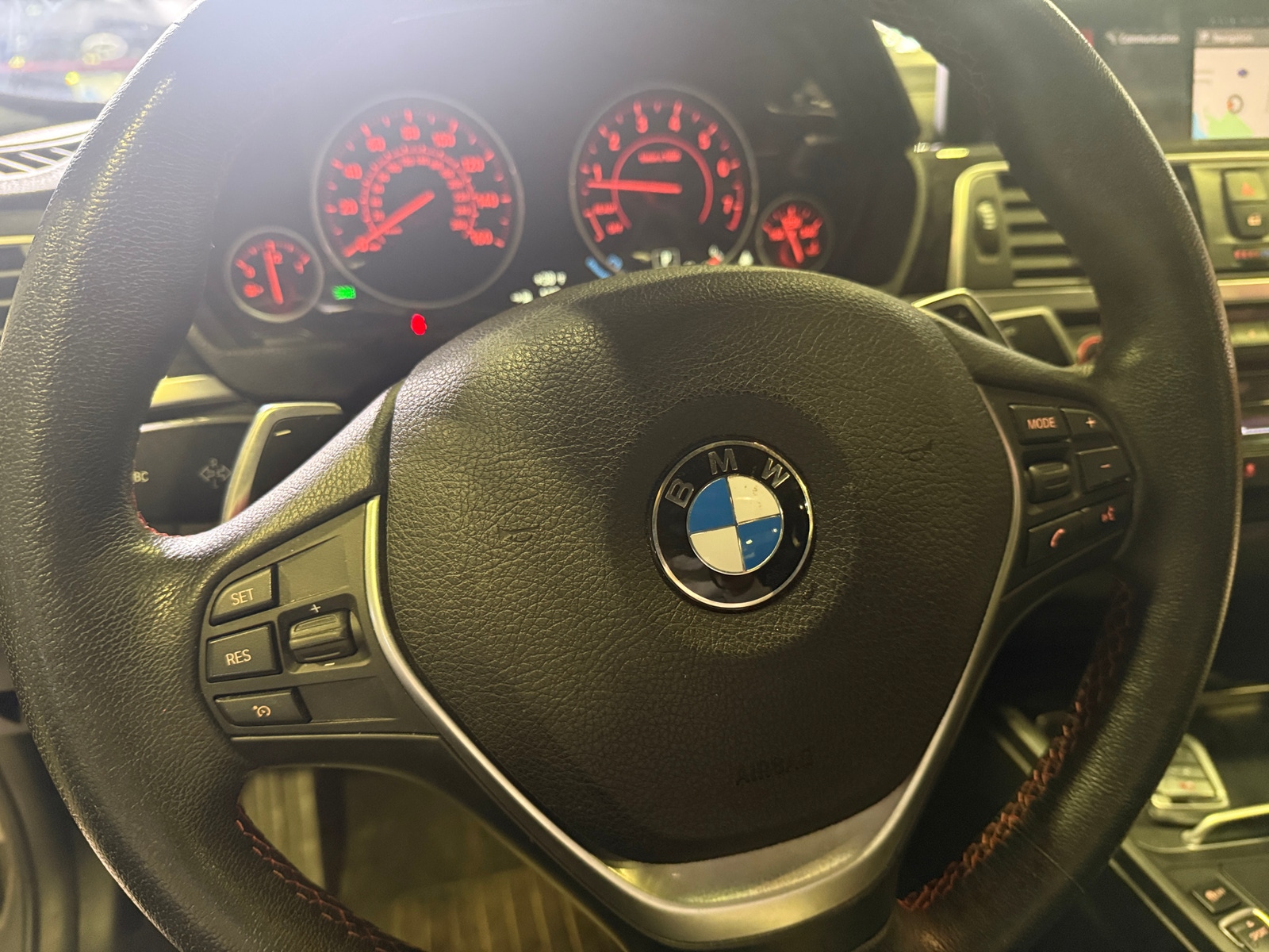 Thumbnail: 2018 BMW 3 Series - 4