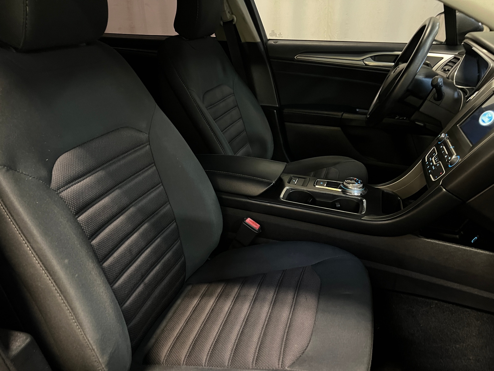 Thumbnail: 2017 Ford Fusion - 2