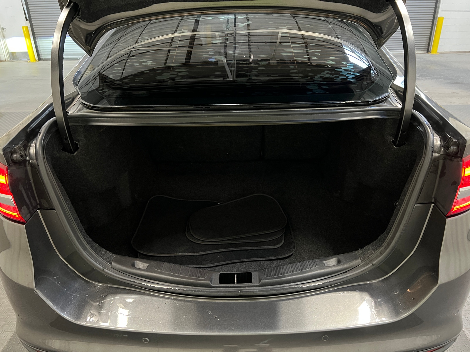 Thumbnail: 2017 Ford Fusion - 7