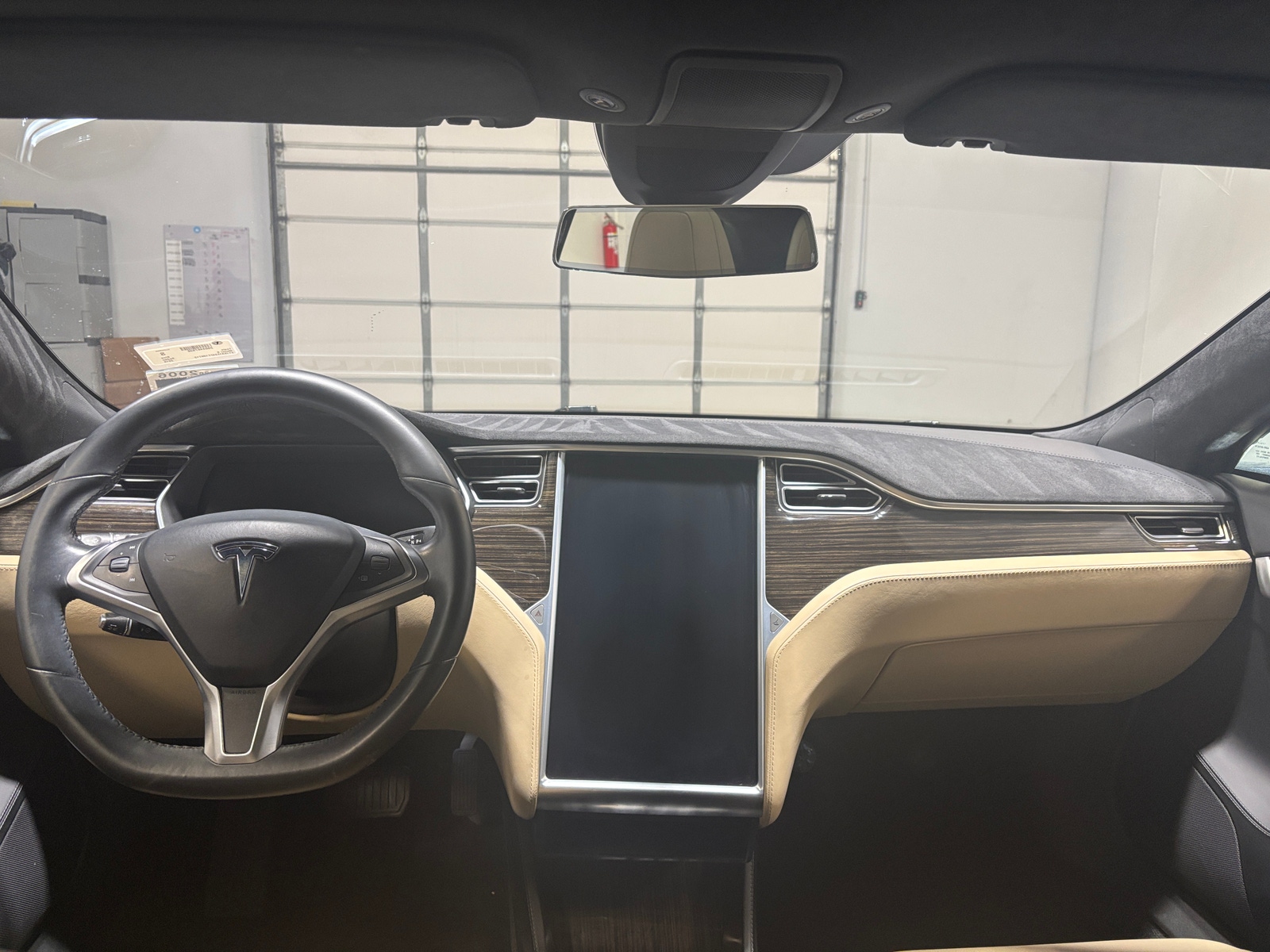 Thumbnail: 2015 Tesla Model S - 2