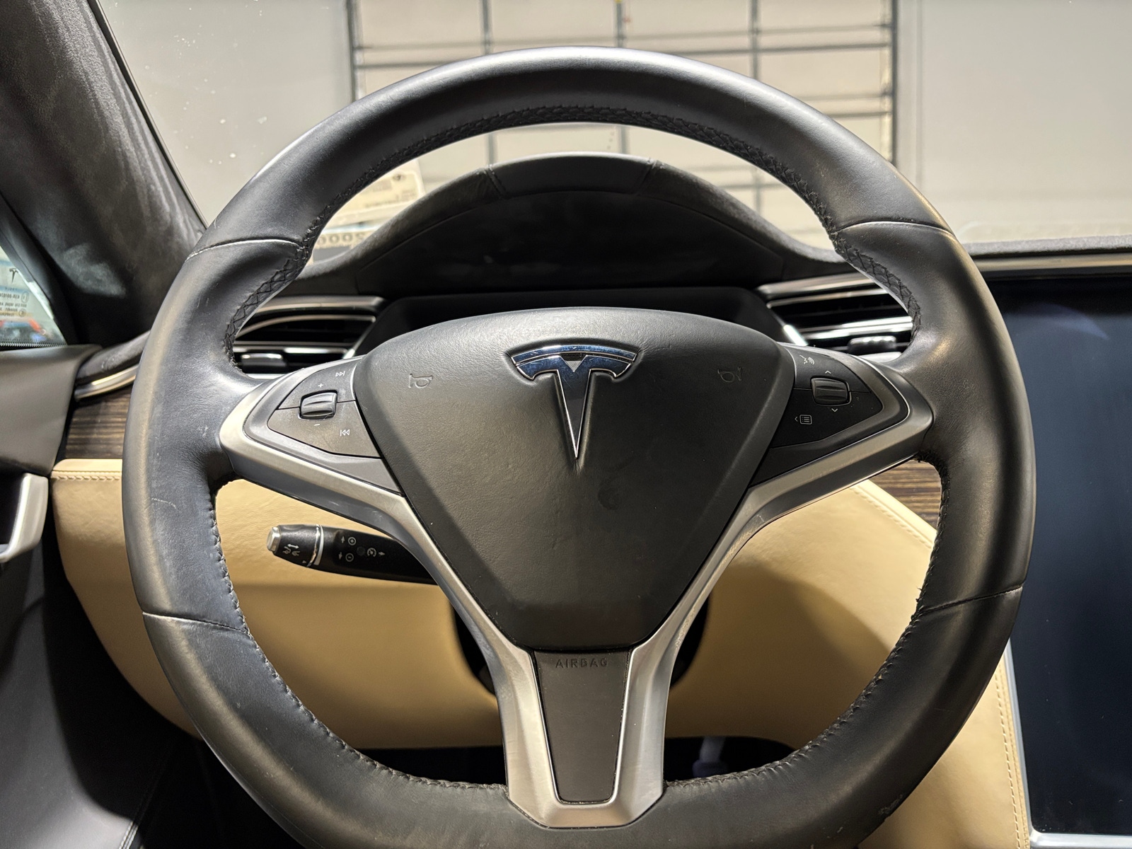 Thumbnail: 2015 Tesla Model S - 4