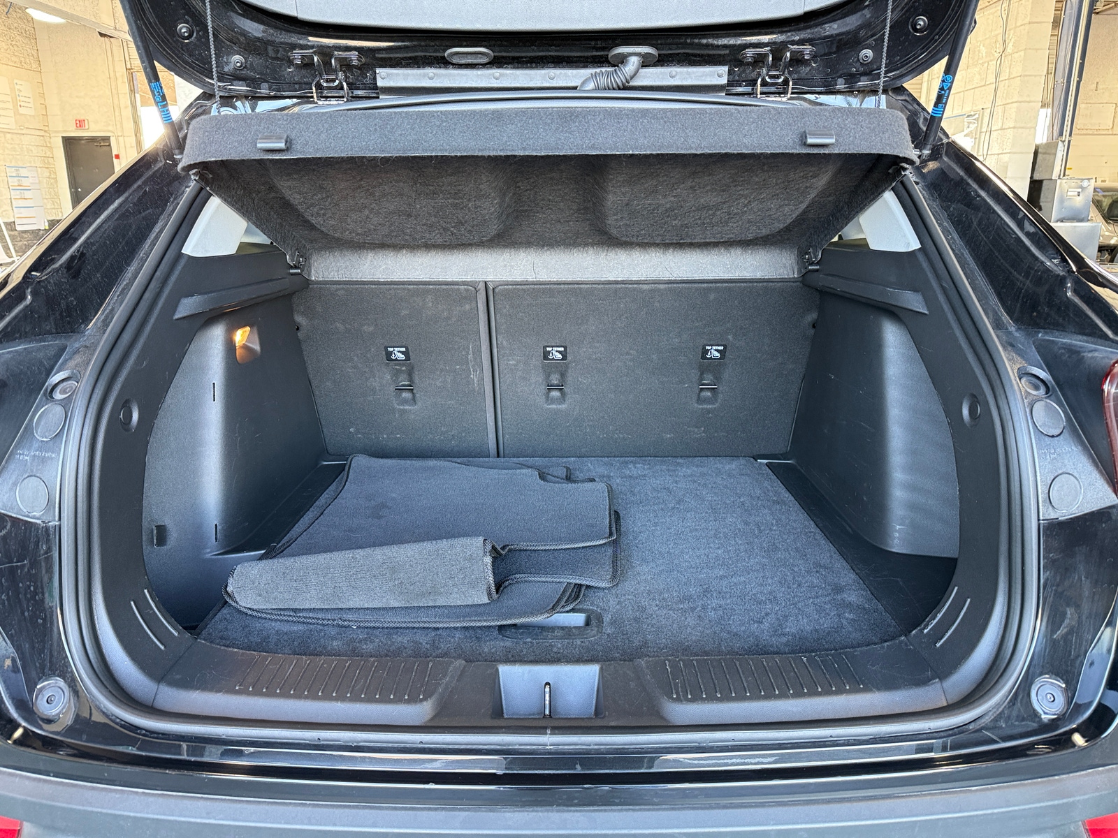 Thumbnail: 2025 Chevrolet Trax - 7