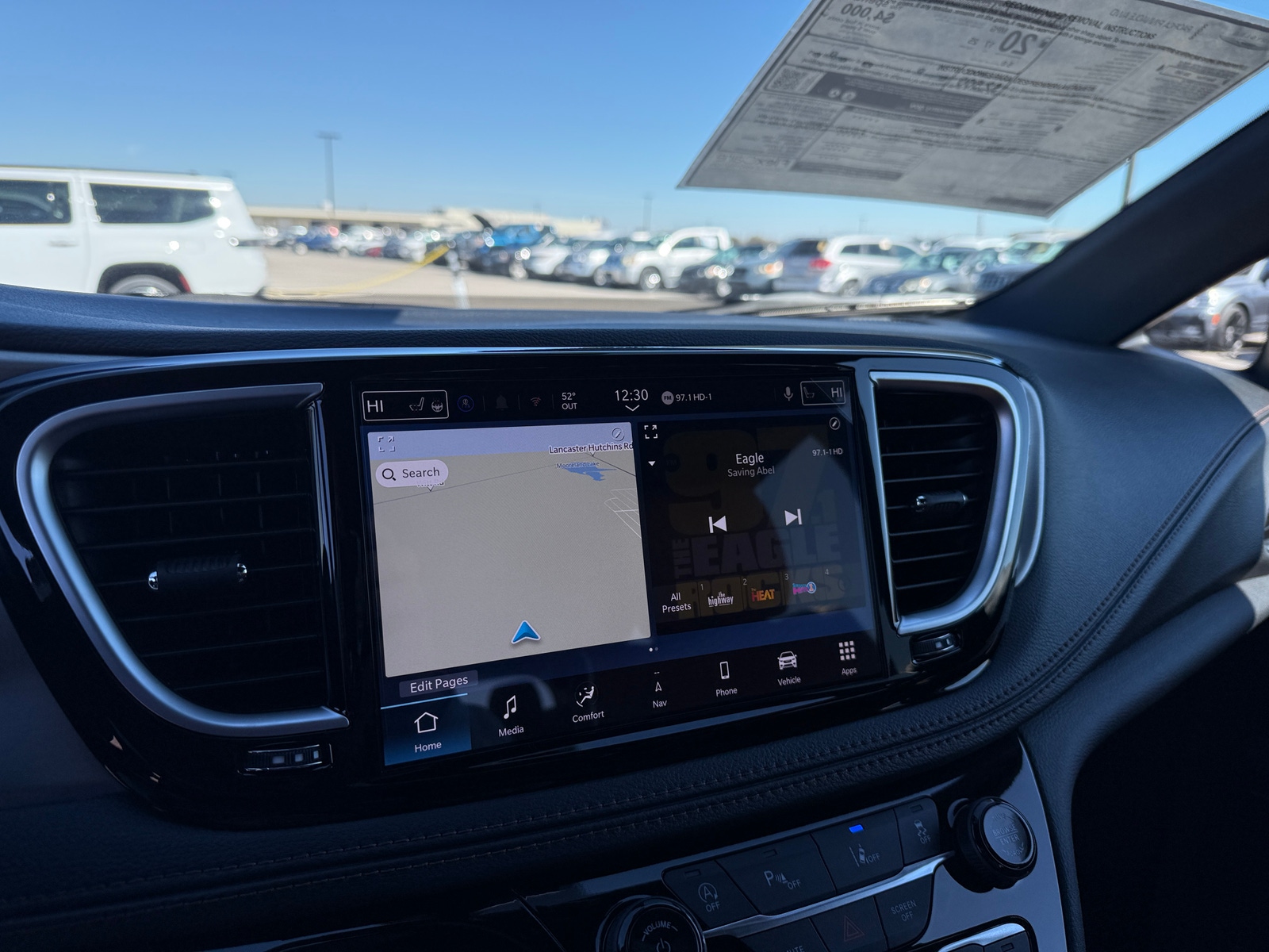 Thumbnail: 2026 Chrysler Pacifica - 3