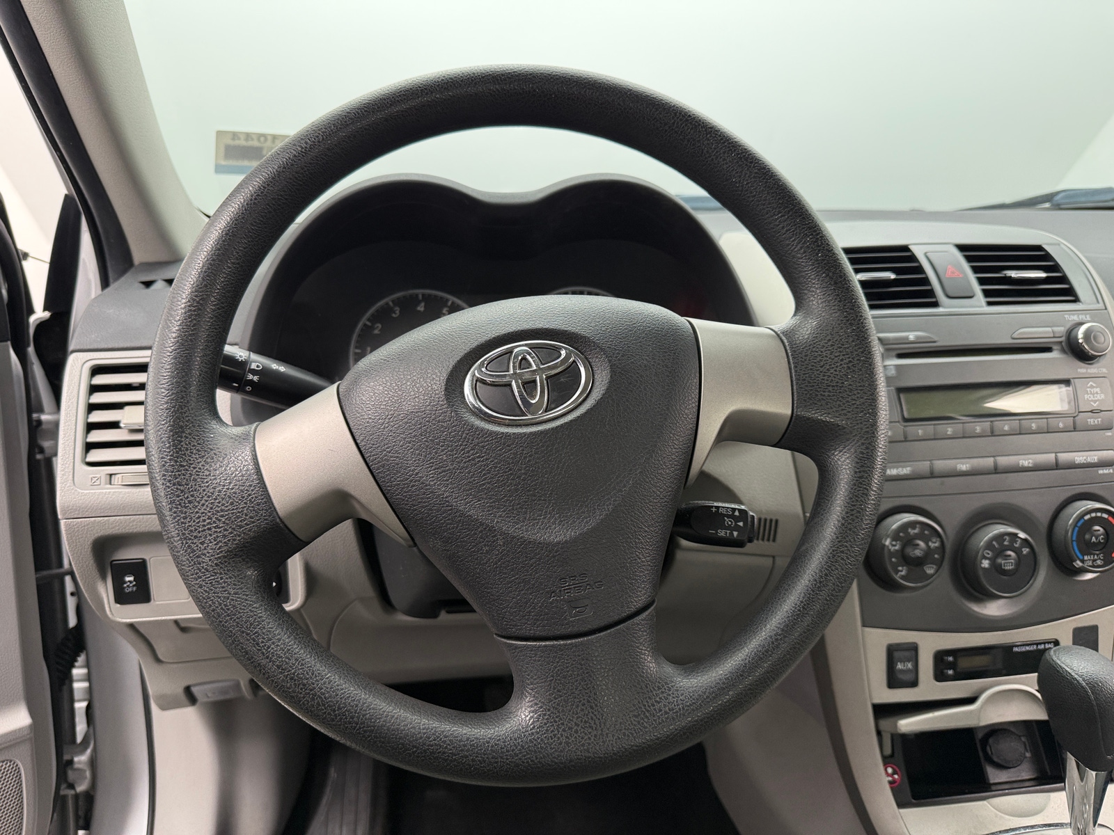 Thumbnail: 2011 Toyota Corolla - 5