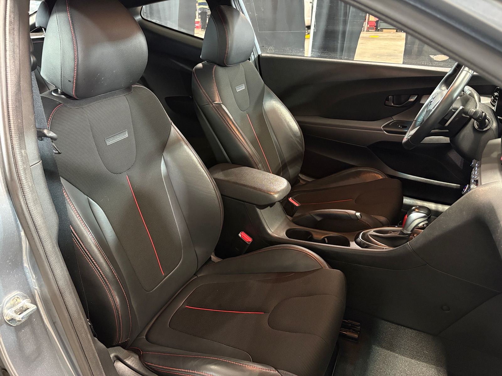 Thumbnail: 2020 Hyundai Veloster - 2