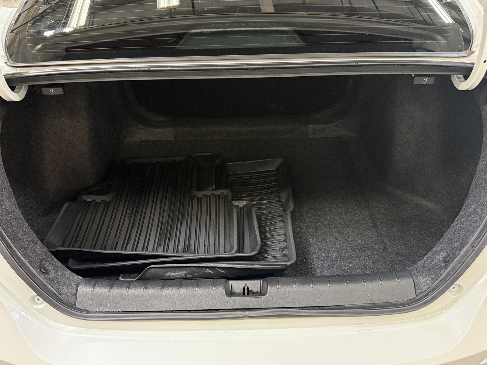 Thumbnail: 2022 Honda Insight - 7