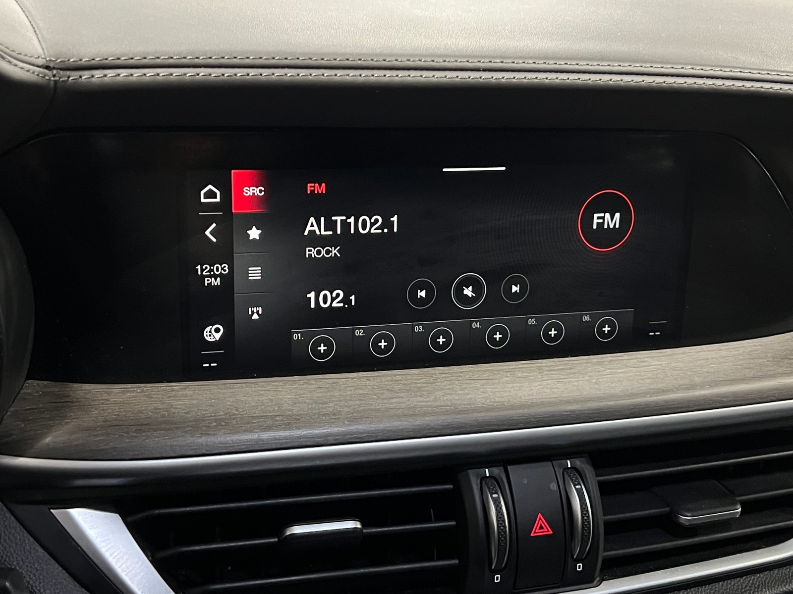 Thumbnail: 2020 Alfa Romeo Stelvio - 3