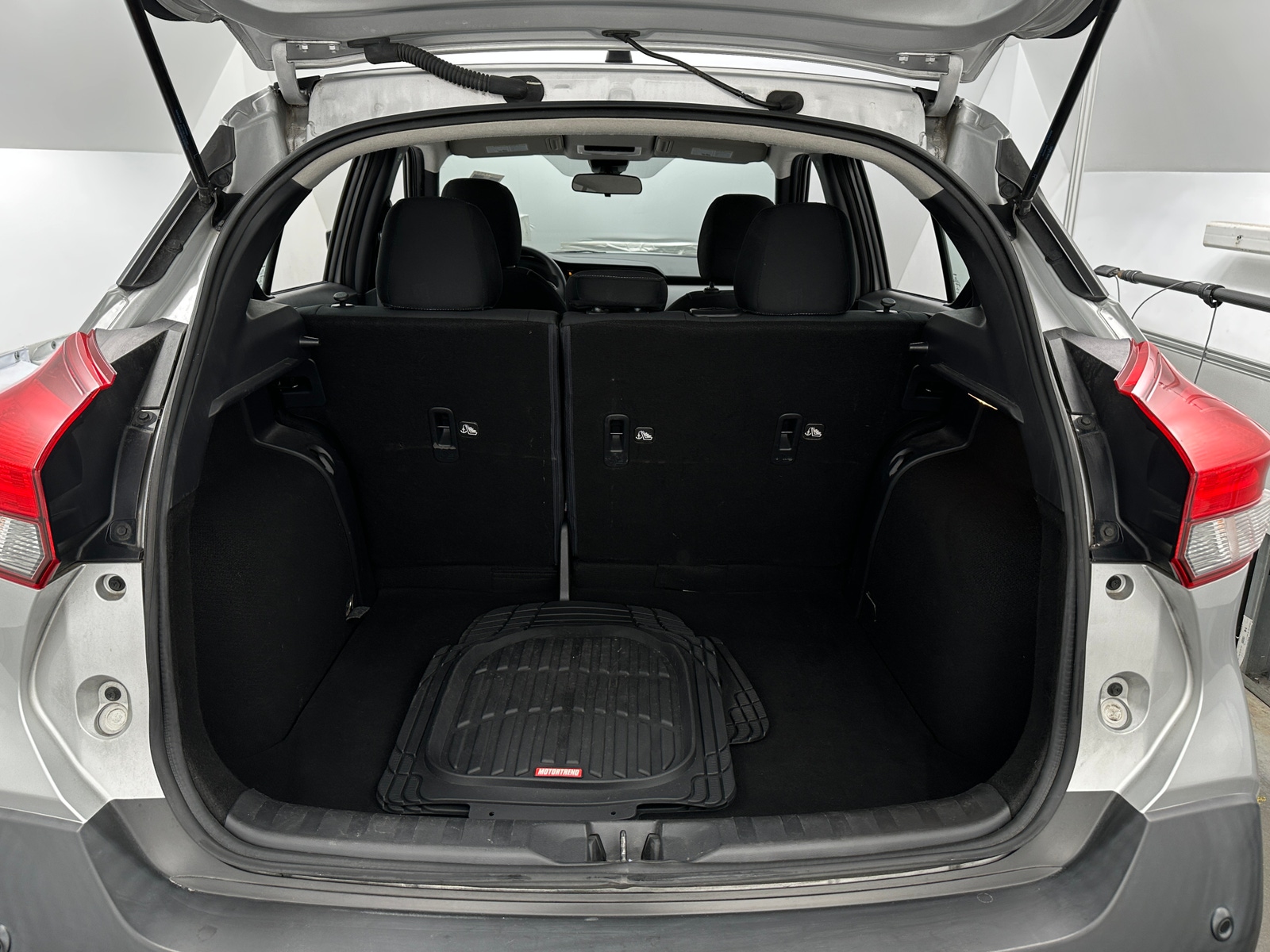 Thumbnail: 2020 Nissan Kicks - 7