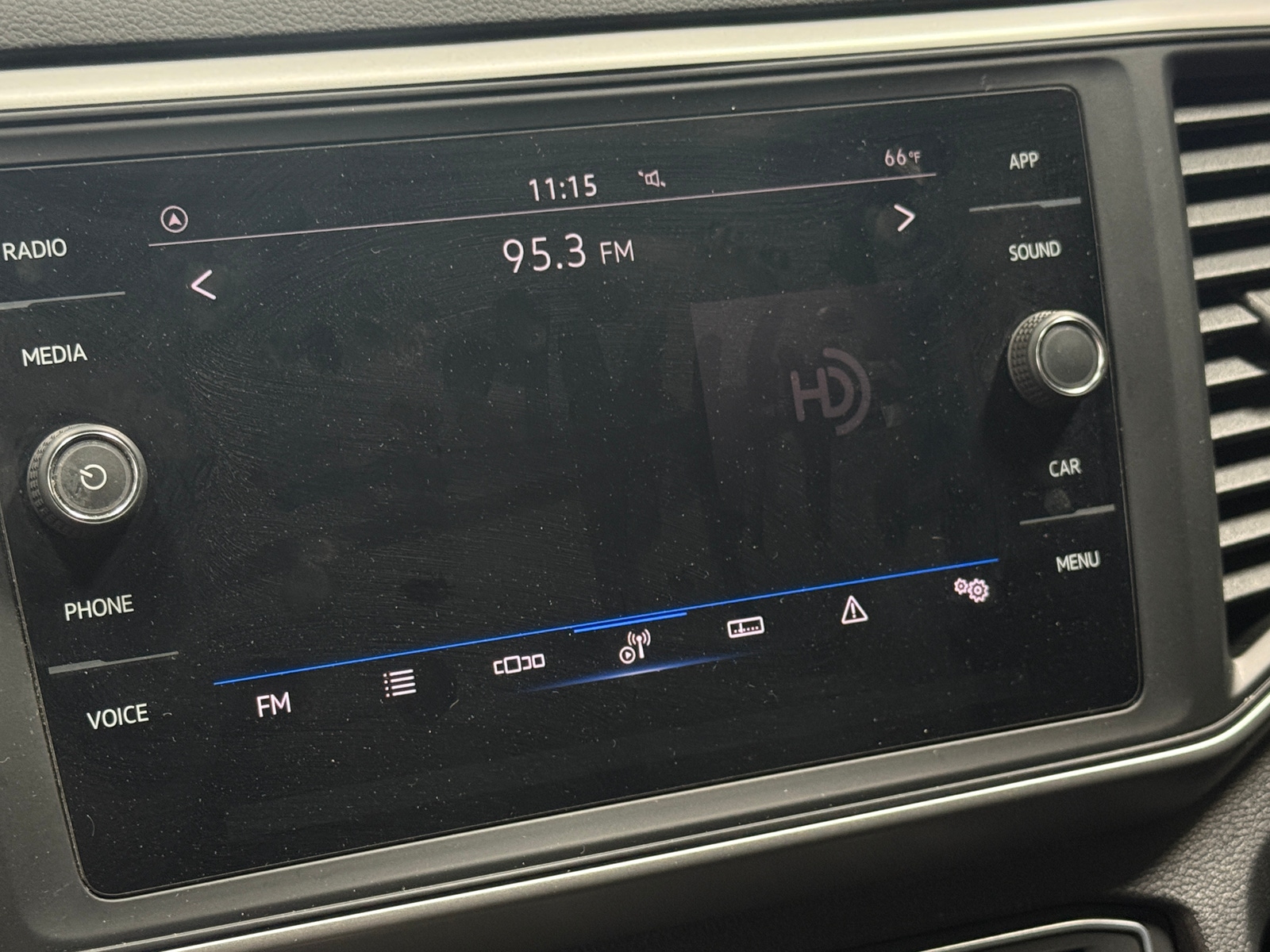 Thumbnail: 2021 Volkswagen Atlas - 4