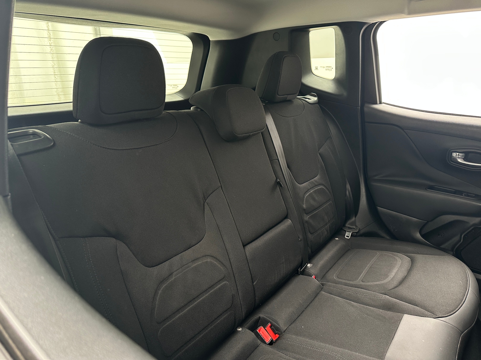 Thumbnail: 2017 Jeep Renegade - 6